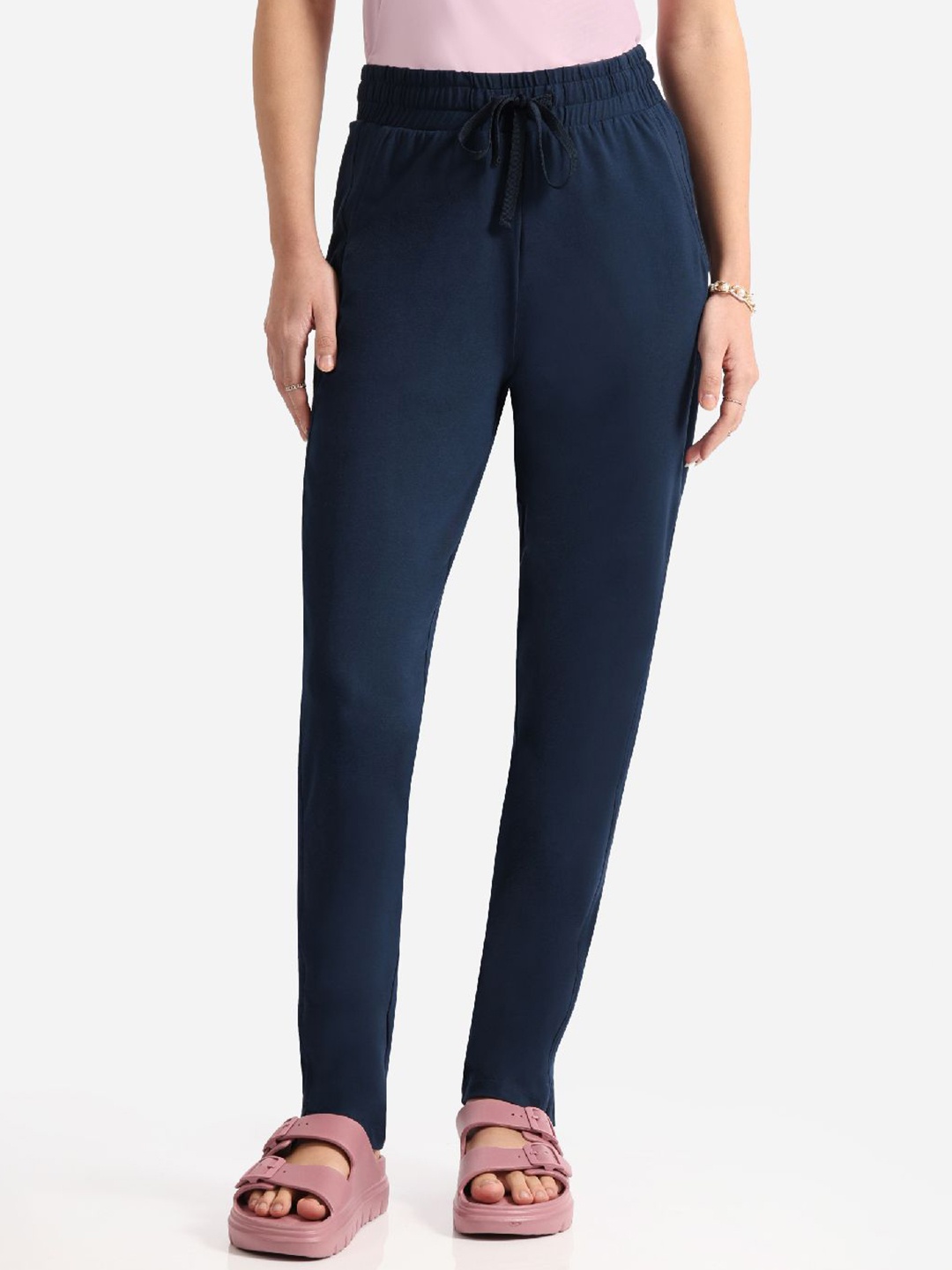 

Blissclub Women High-Rise Trousers, Navy blue