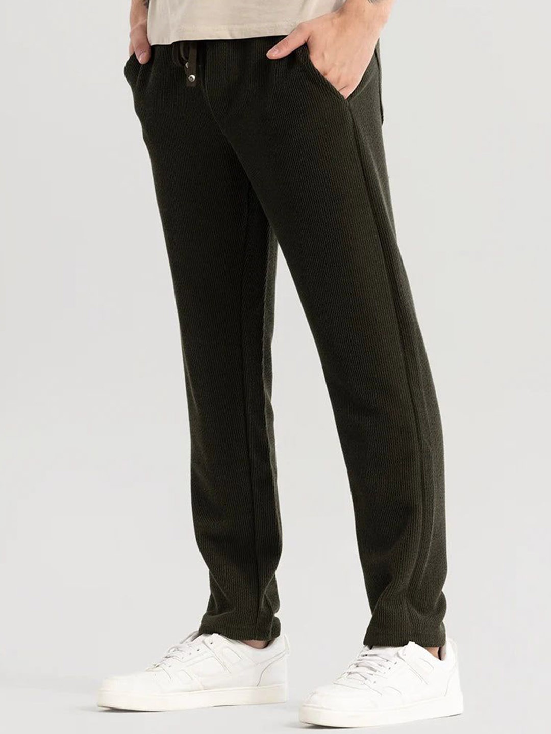 

Snitch Men Smart Loose Fit Trousers, Olive