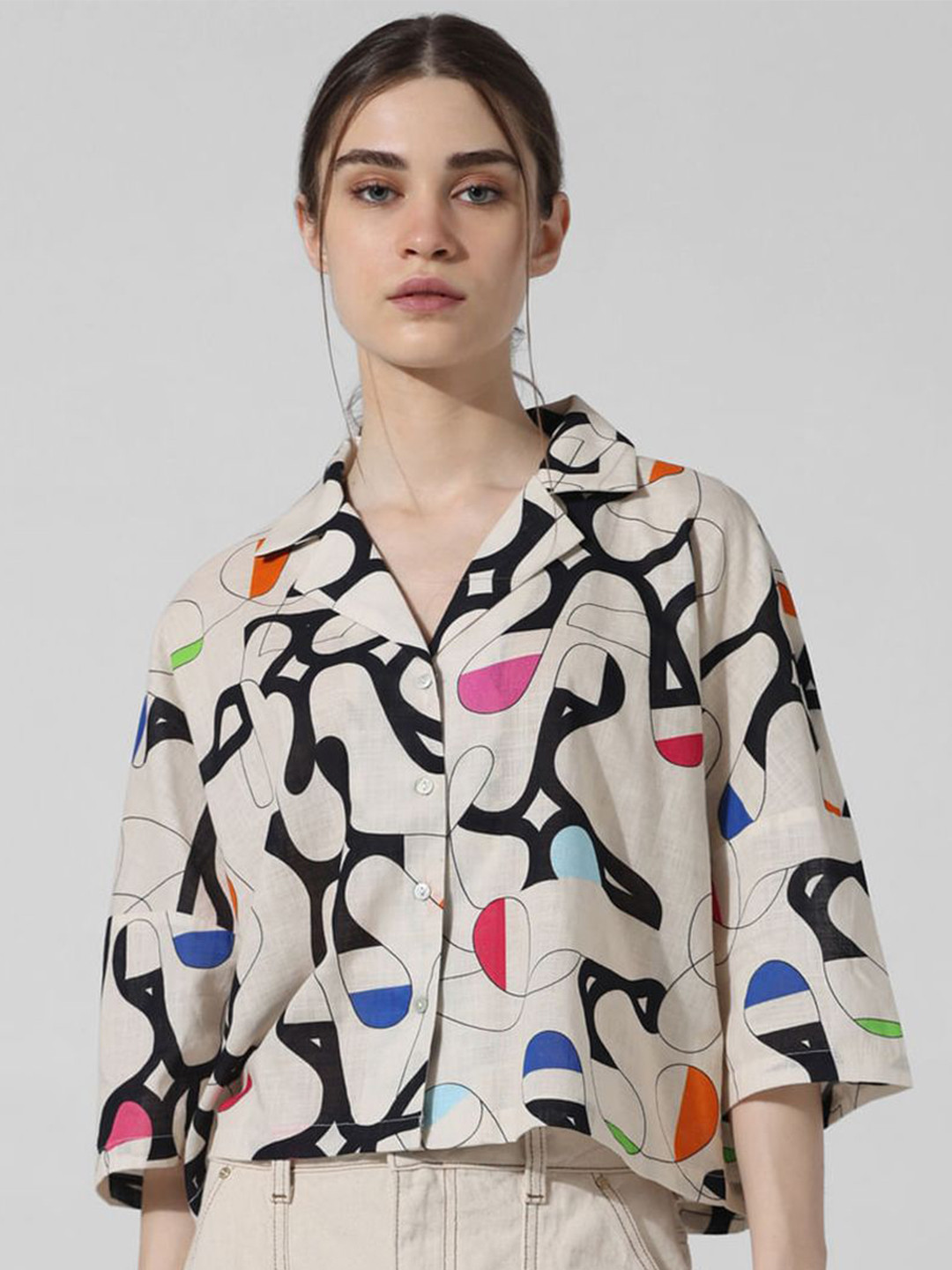 

Siya Fashion Women Abstract Printed Spread Collar Casual Oversized Crop Shirt, Off white