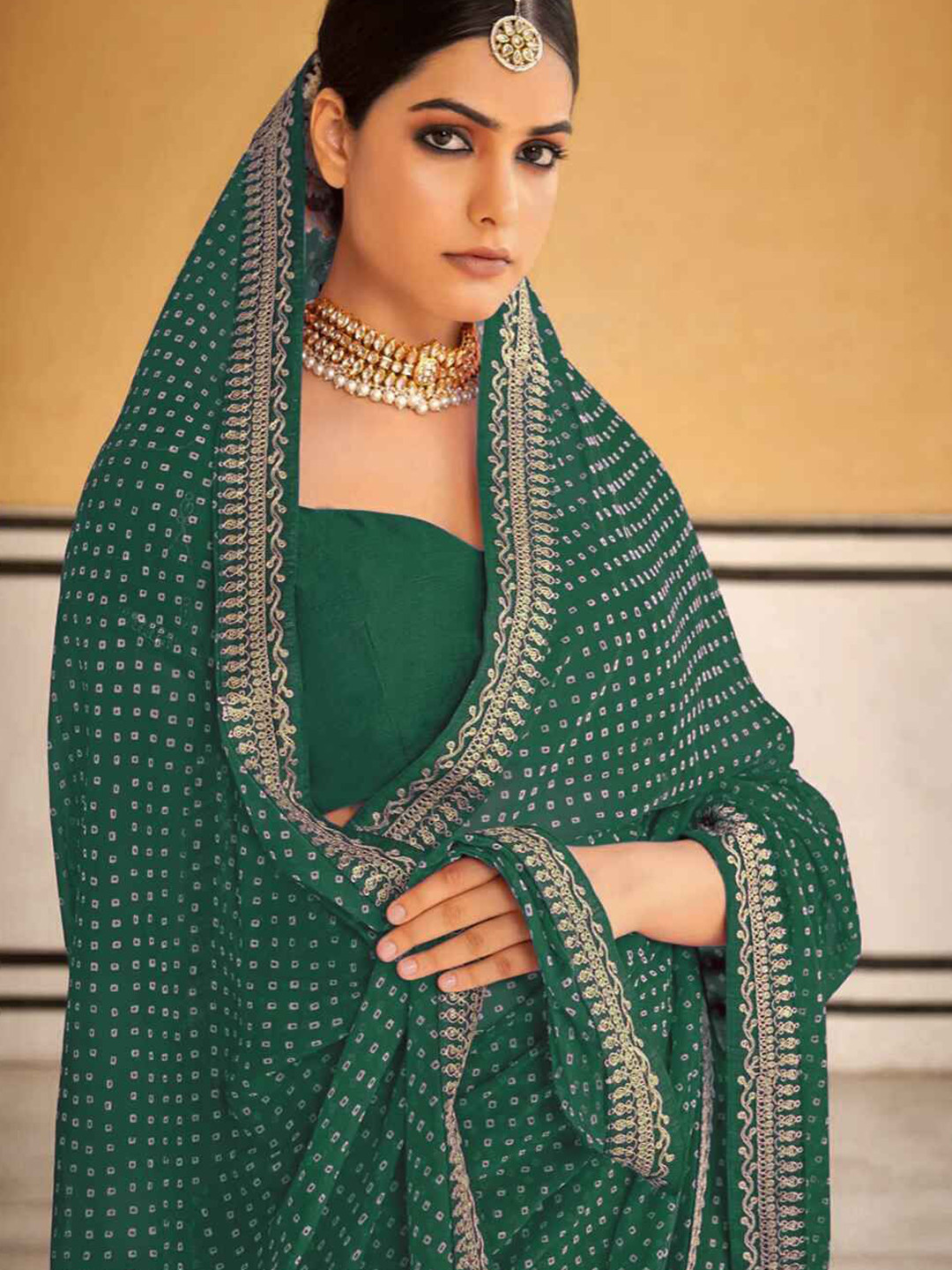 

ZIBLON Bandhani Sequinned Pure Georgette Bandhani Saree, Green