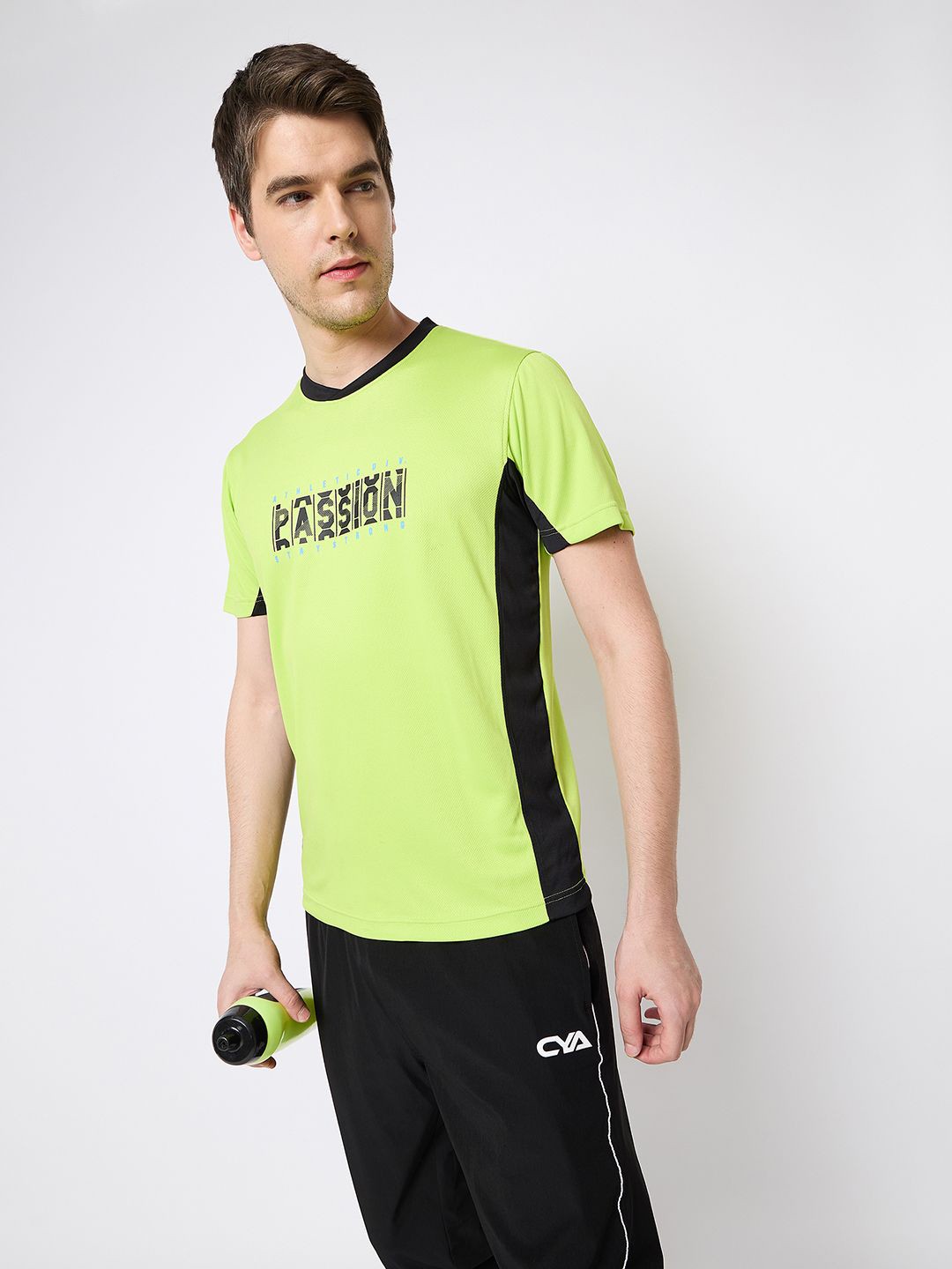 

Club York Men Typography Printed Pockets T-shirt, Green