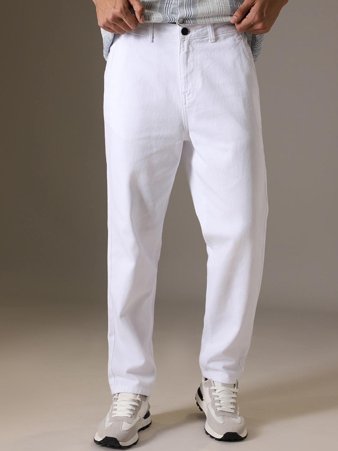 

Banana Club Men Relaxed Trousers, White