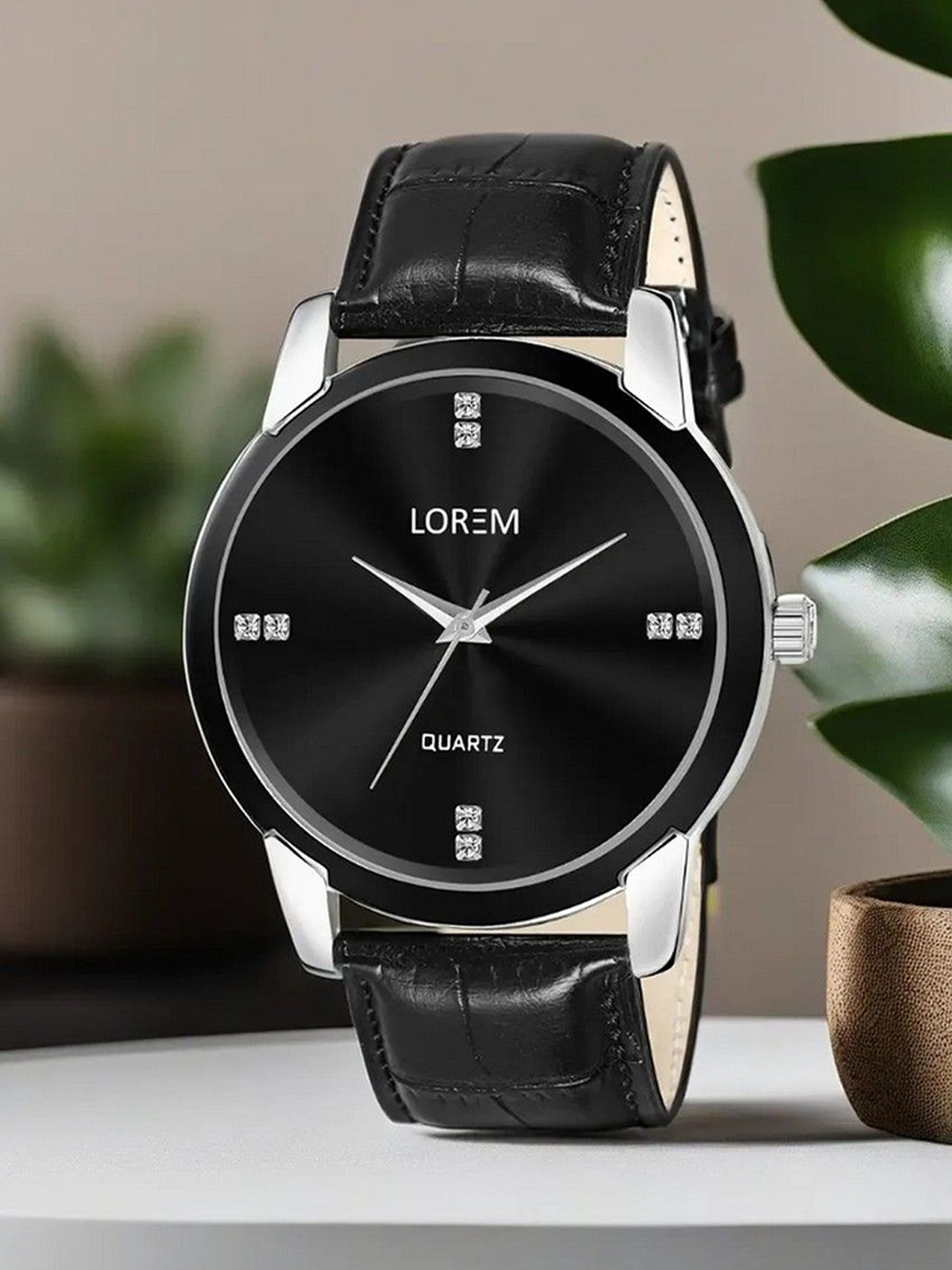 

LOREM Men Embellished Dial & Textured Straps Analogue Watch LR96-B, Black