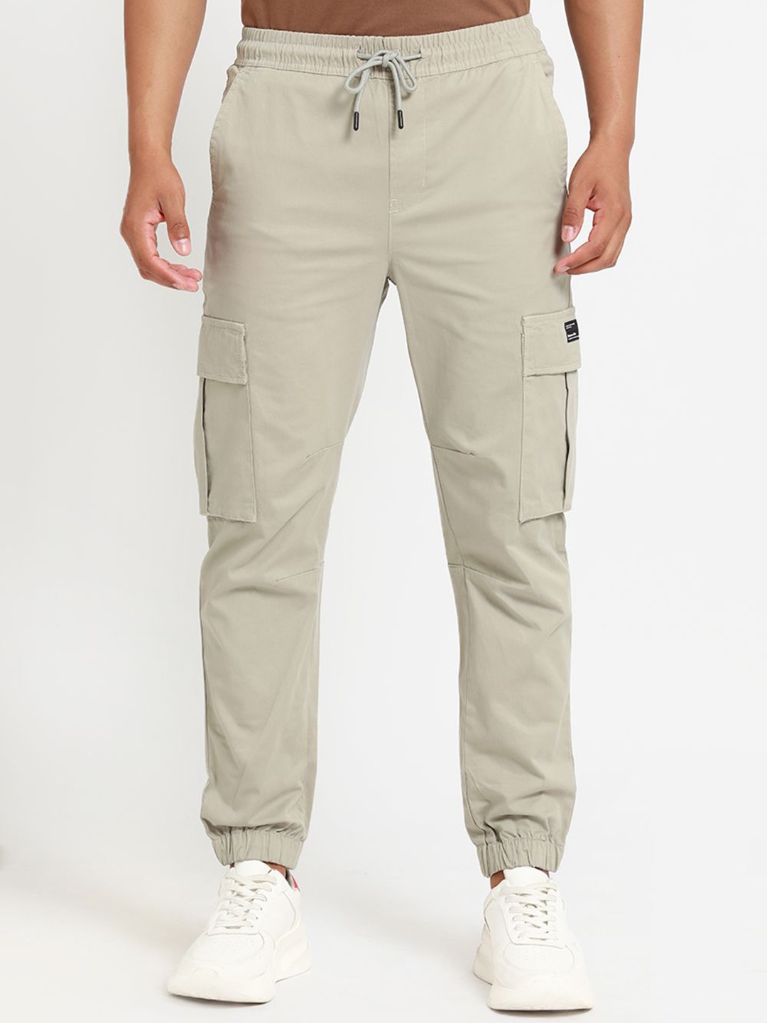 

Banana Club Men Relaxed Cargos Trousers, Green