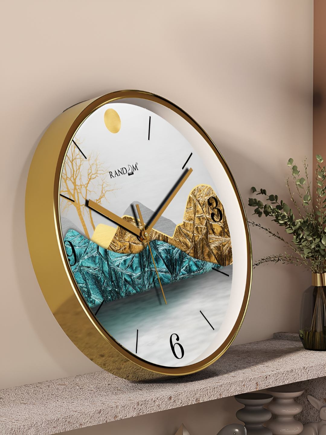 

RANDOM White & Gold-Toned Printed Contemporary Analogue Round Wall Clock
