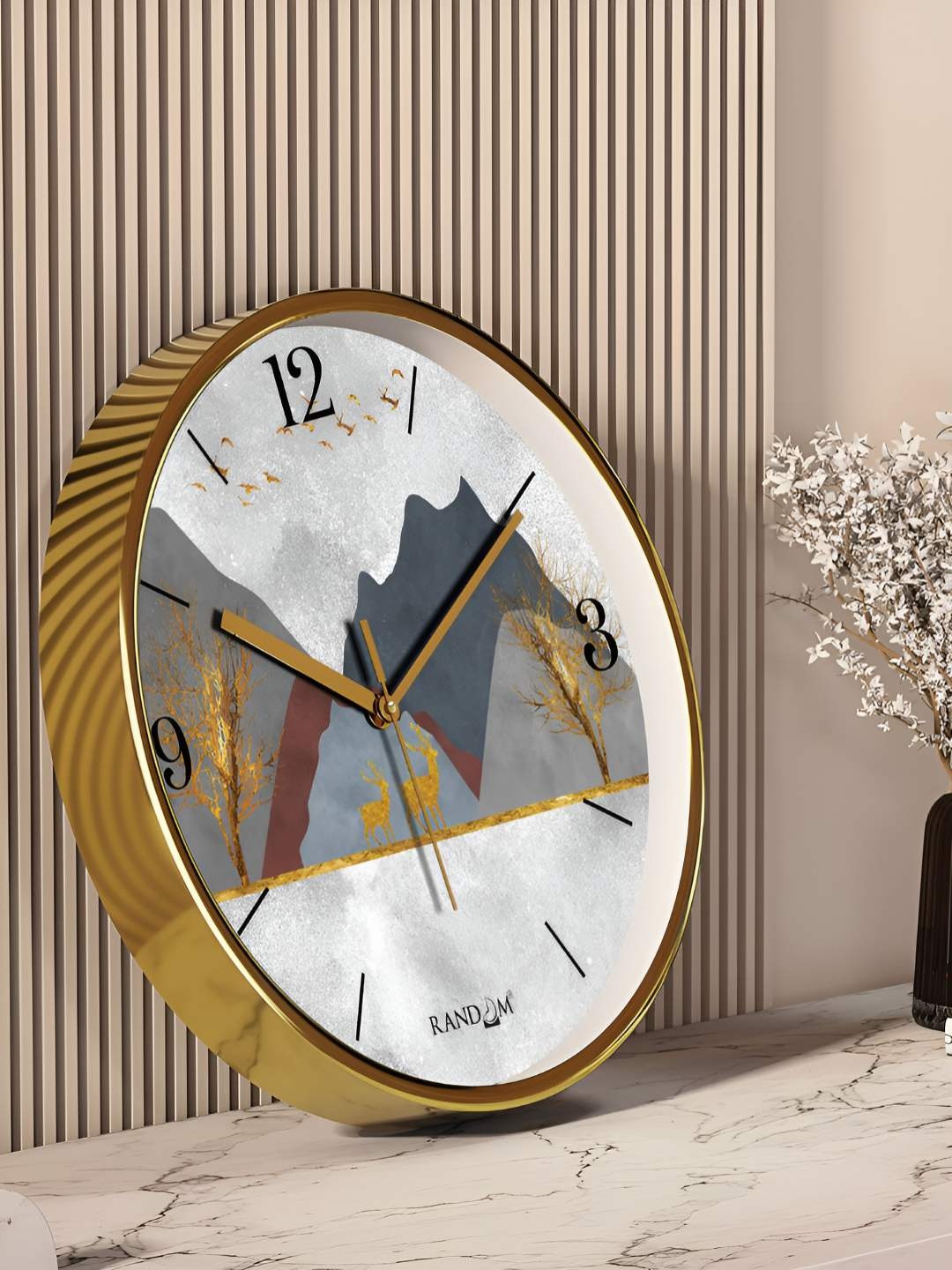 

RANDOM White & Gold-Toned Printed Analogue Contemporary Wall Clock