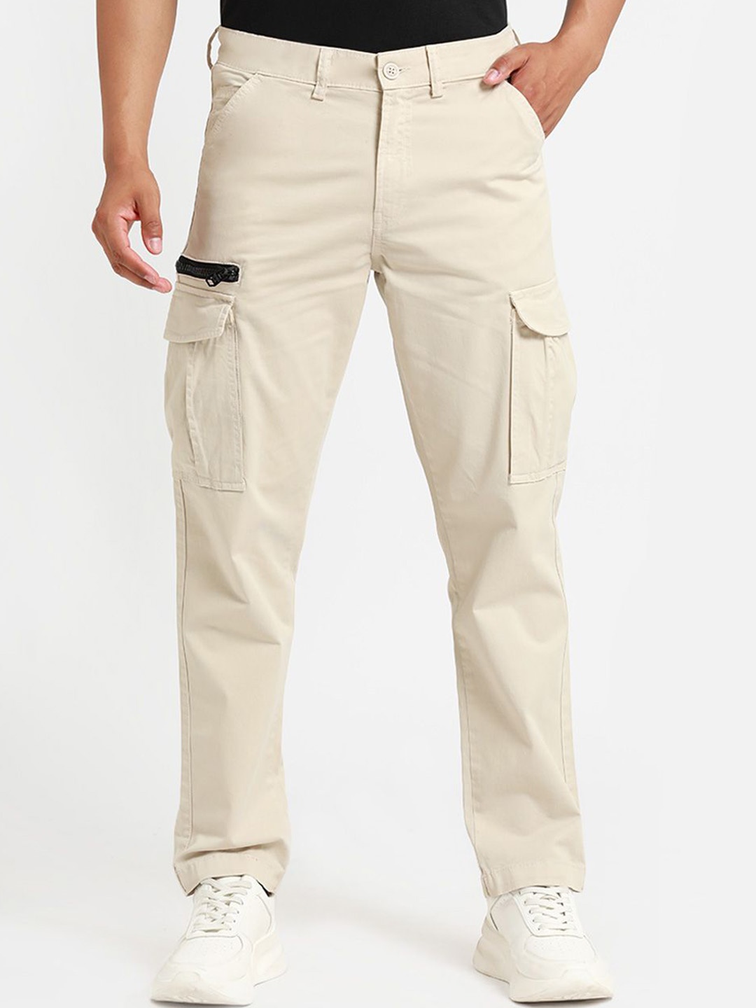 

Banana Club Men Relaxed Cargos Trousers, Cream