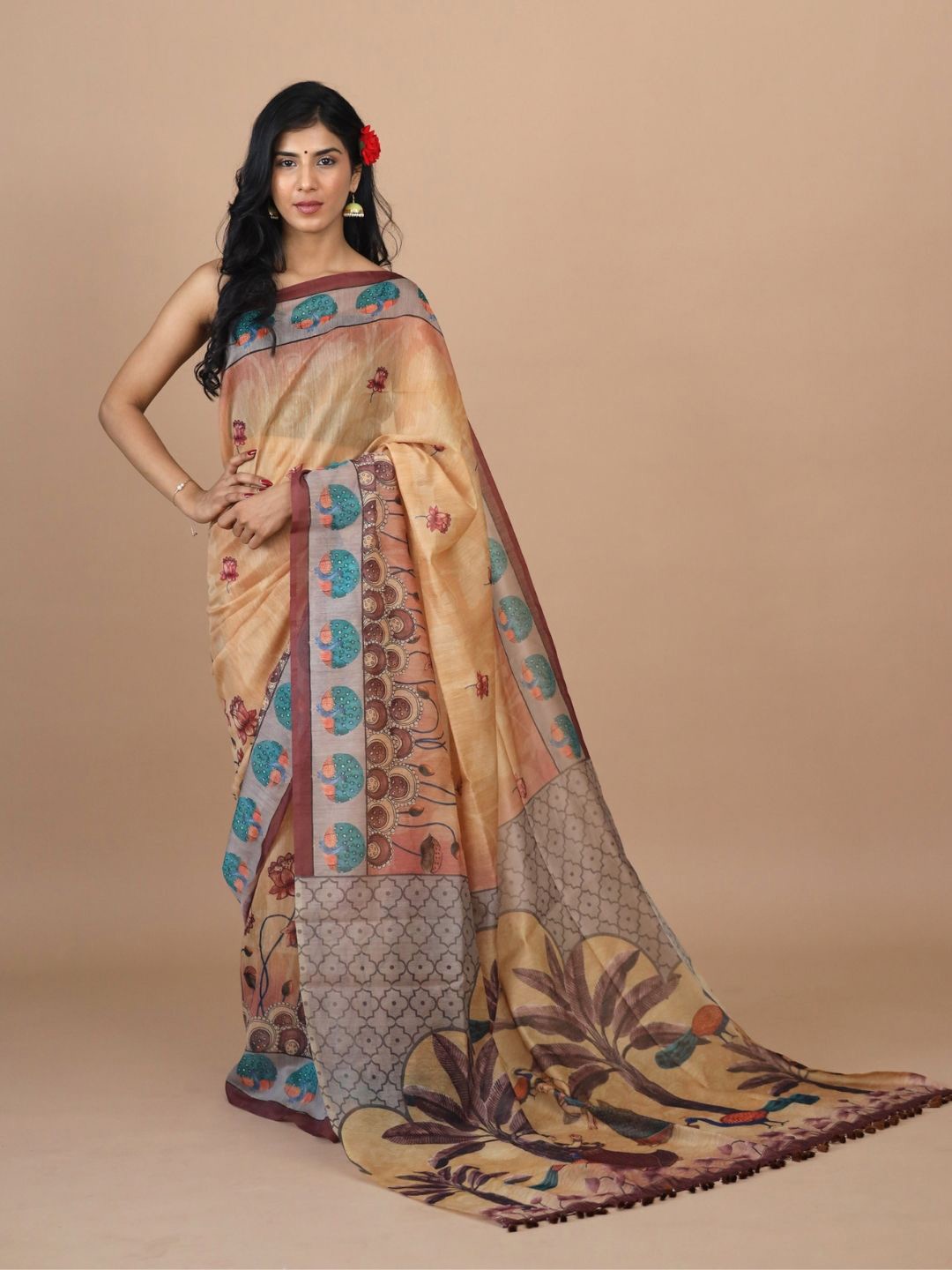 

Yuvani Cotton Blend Floral Saree, Yellow