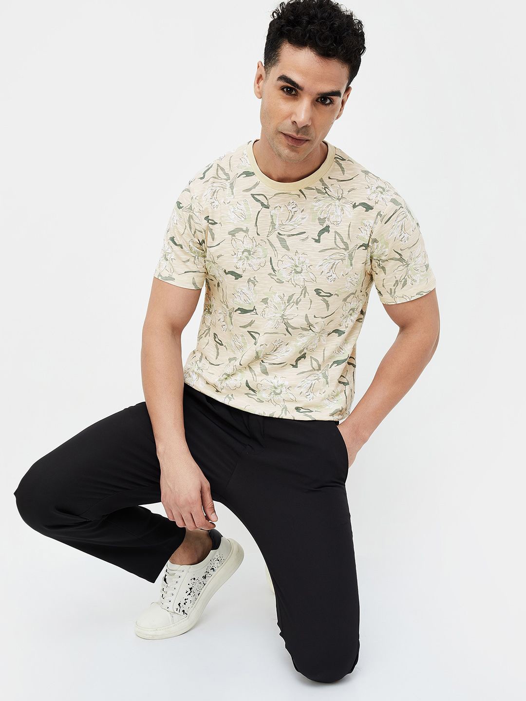 

CODE by Lifestyle Men Floral Printed T-shirt, Beige