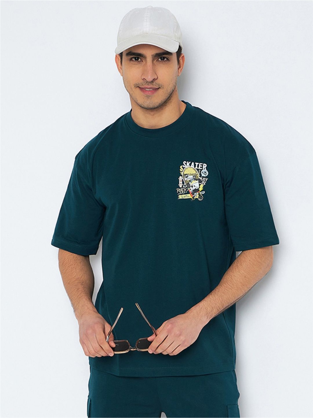 

WILD WEST Men Graphic Printed Round Neck Oversized T-shirt, Teal