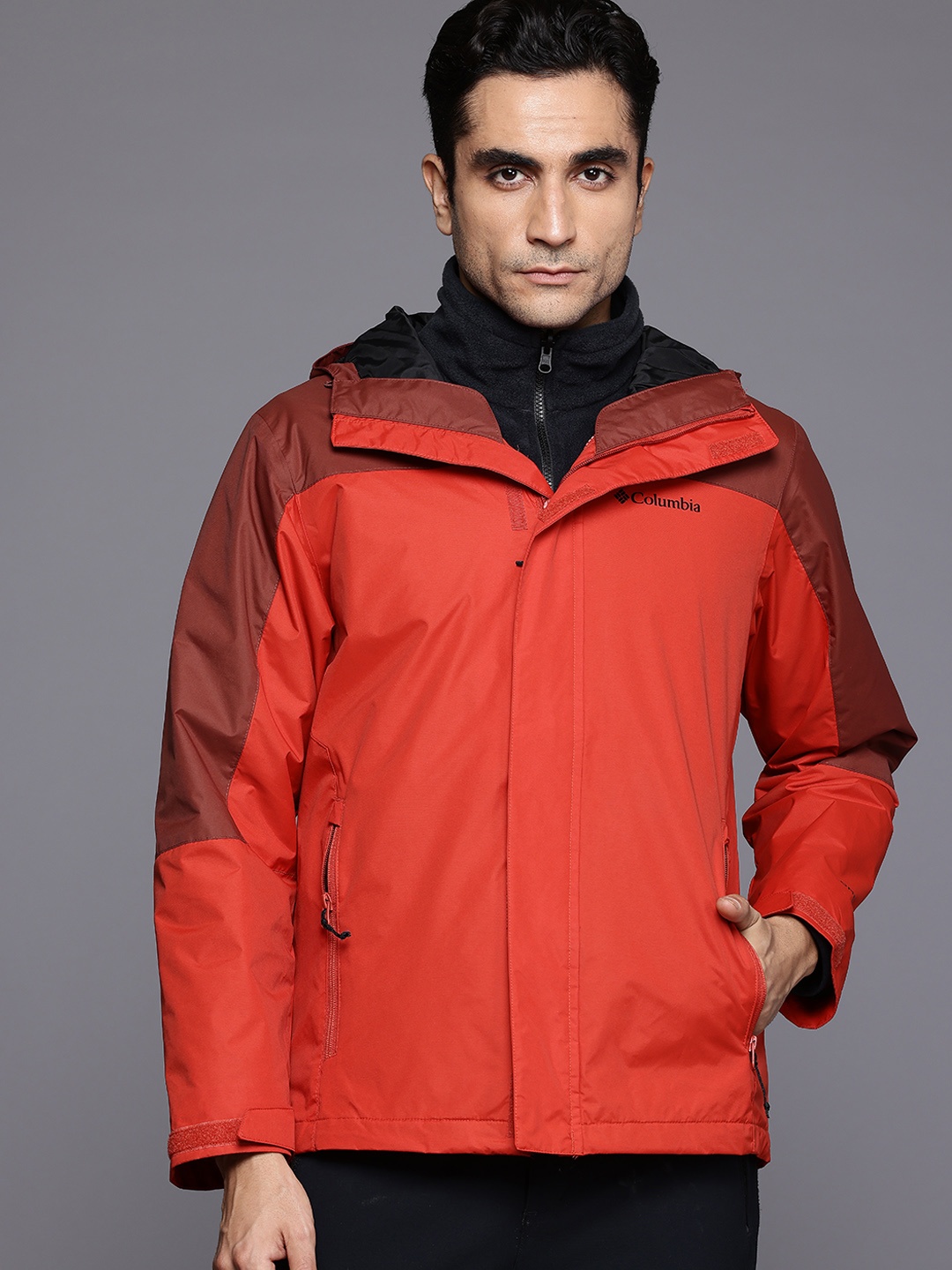 

Columbia Men Red Tunnel Falls II Interchange Outdoor Sporty Jacket