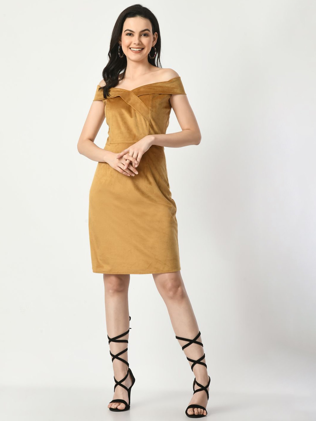 

Tushita Off-Shoulder Velvet Sheath Dress, Gold