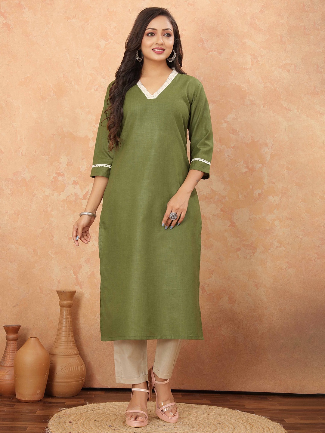 

Odd By Poshaak V-Neck Gotta Patti Cotton Straight Kurta, Green