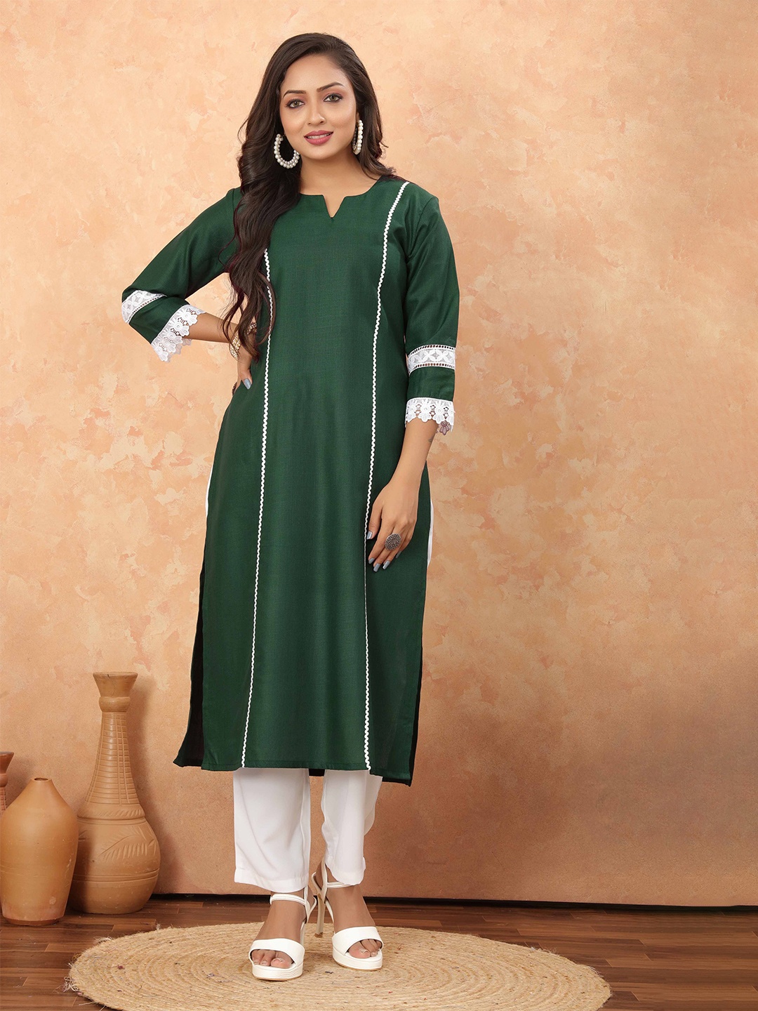 

Odd By Poshaak Notch Neck Gotta Patti Detailed Cotton Straight Kurta, Green