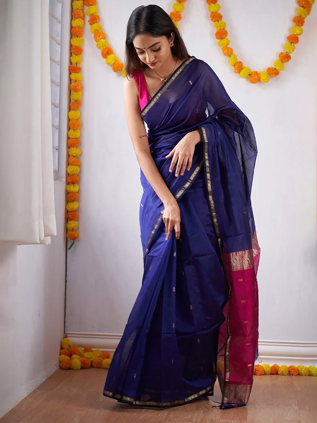 

KALINI Woven Design Zari Banarasi Saree, Blue