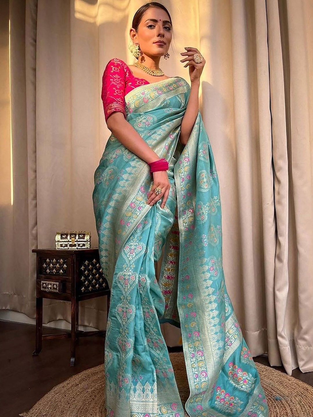 

KALINI Woven Design Zari Banarasi Saree, Turquoise blue