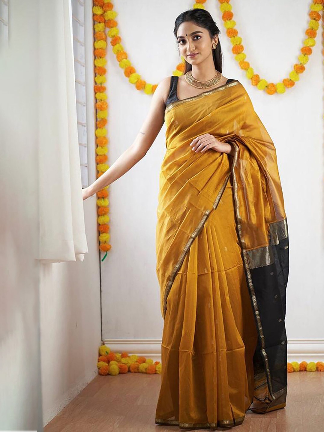 

KALINI Woven Design Zari Banarasi Saree, Yellow