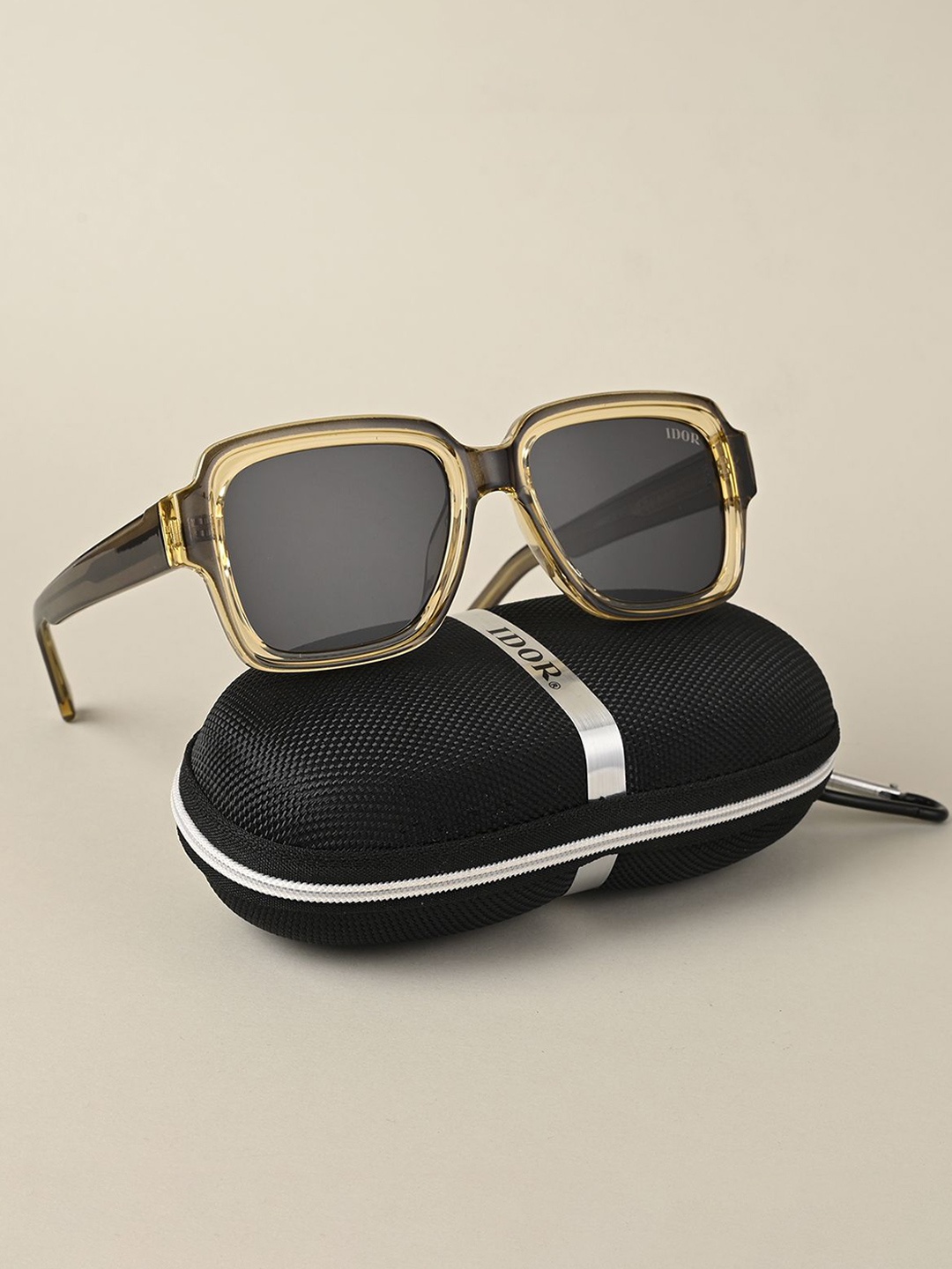 IDOR Unisex Square Sunglasses with UV Protected Lens IDOR-8823-C5, Black