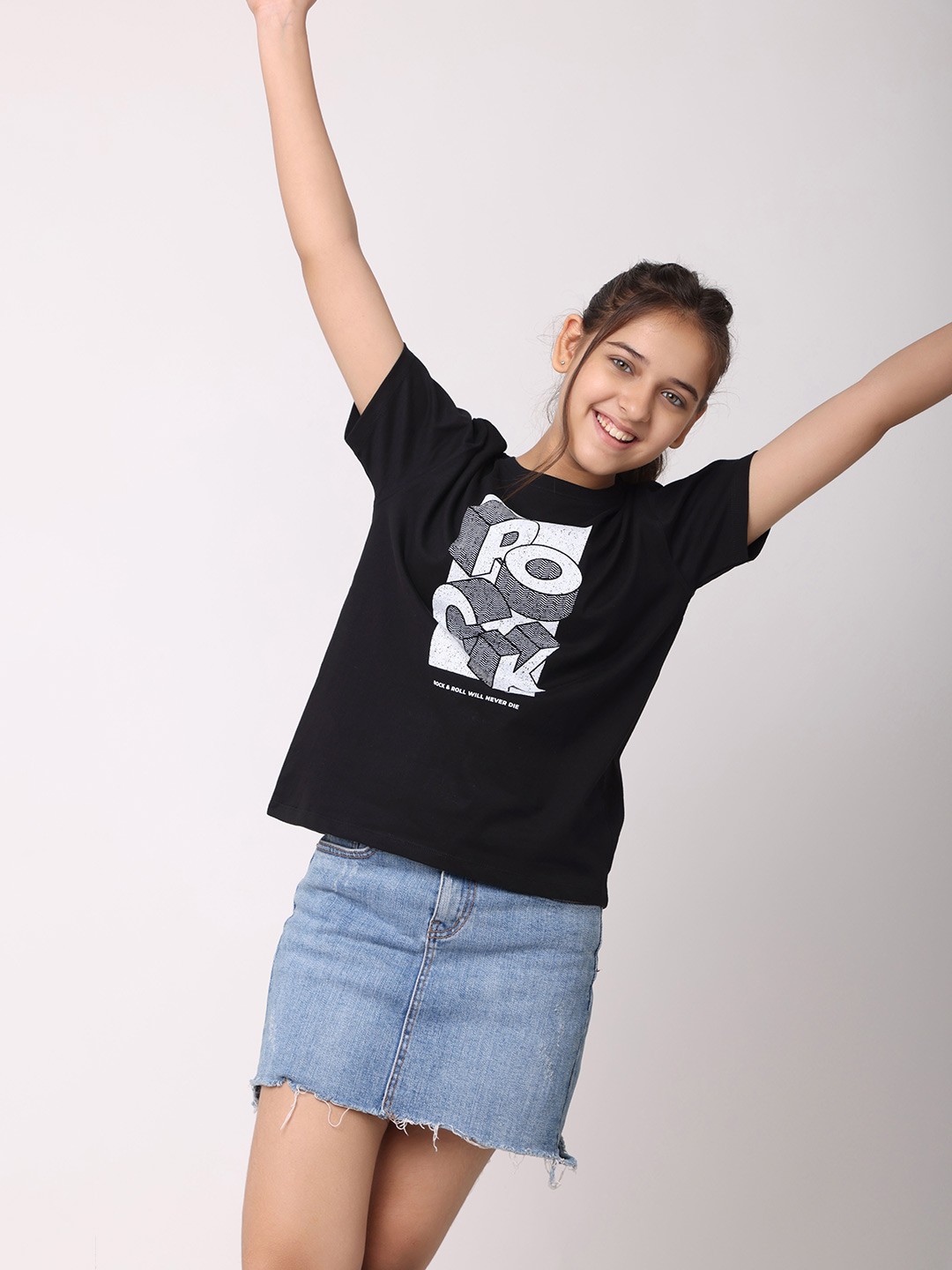 

BAESD Girls Graphic Printed Round Neck T-shirt, Black