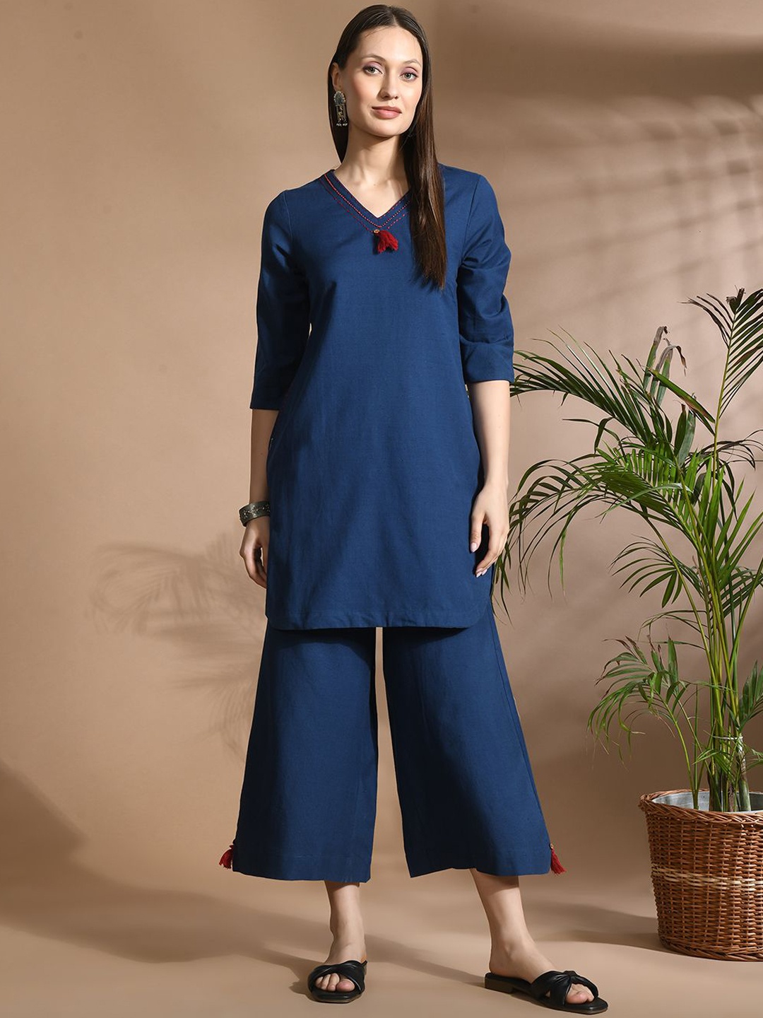 

aayusika V-Neck Three-Quarter Sleeves Pure Cotton Tunic With Palazzos, Blue