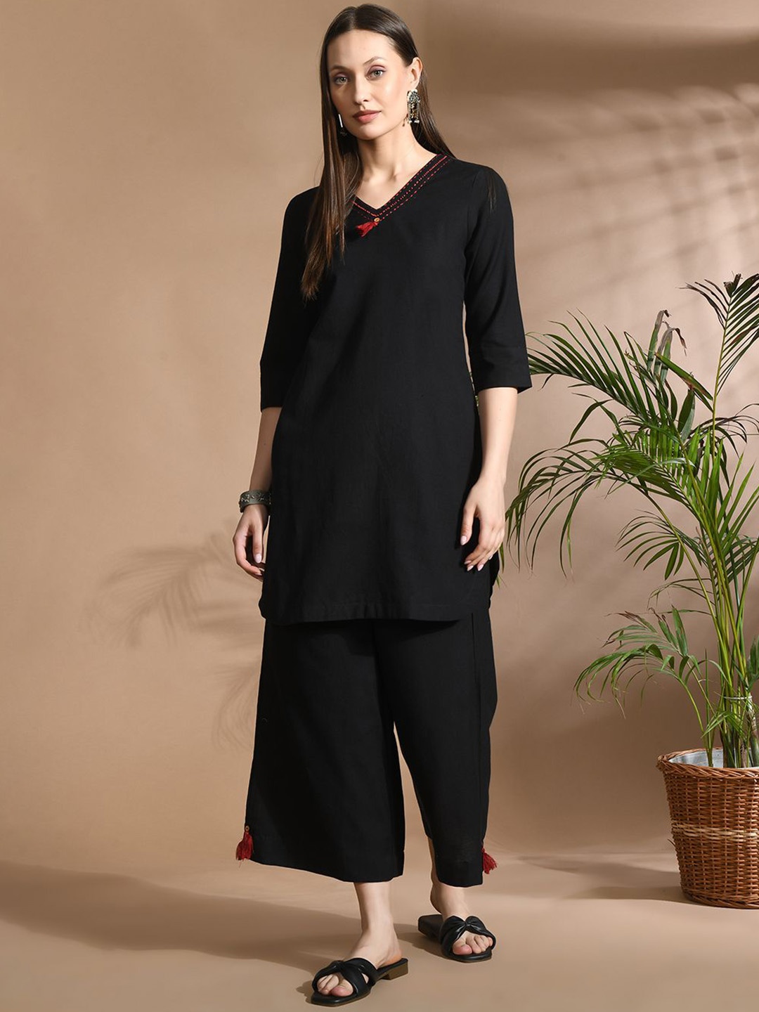 

aayusika V-Neck Three-Quarter Sleeves Pure Cotton Tunic With Palazzos, Black