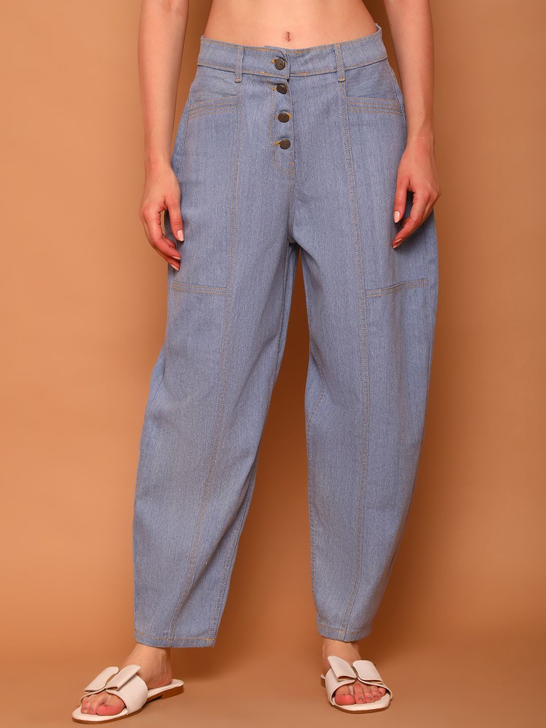 

Mast & Harbour Women Slouchy Fit Mid-Rise Clean Look Cotton Jeans, Blue