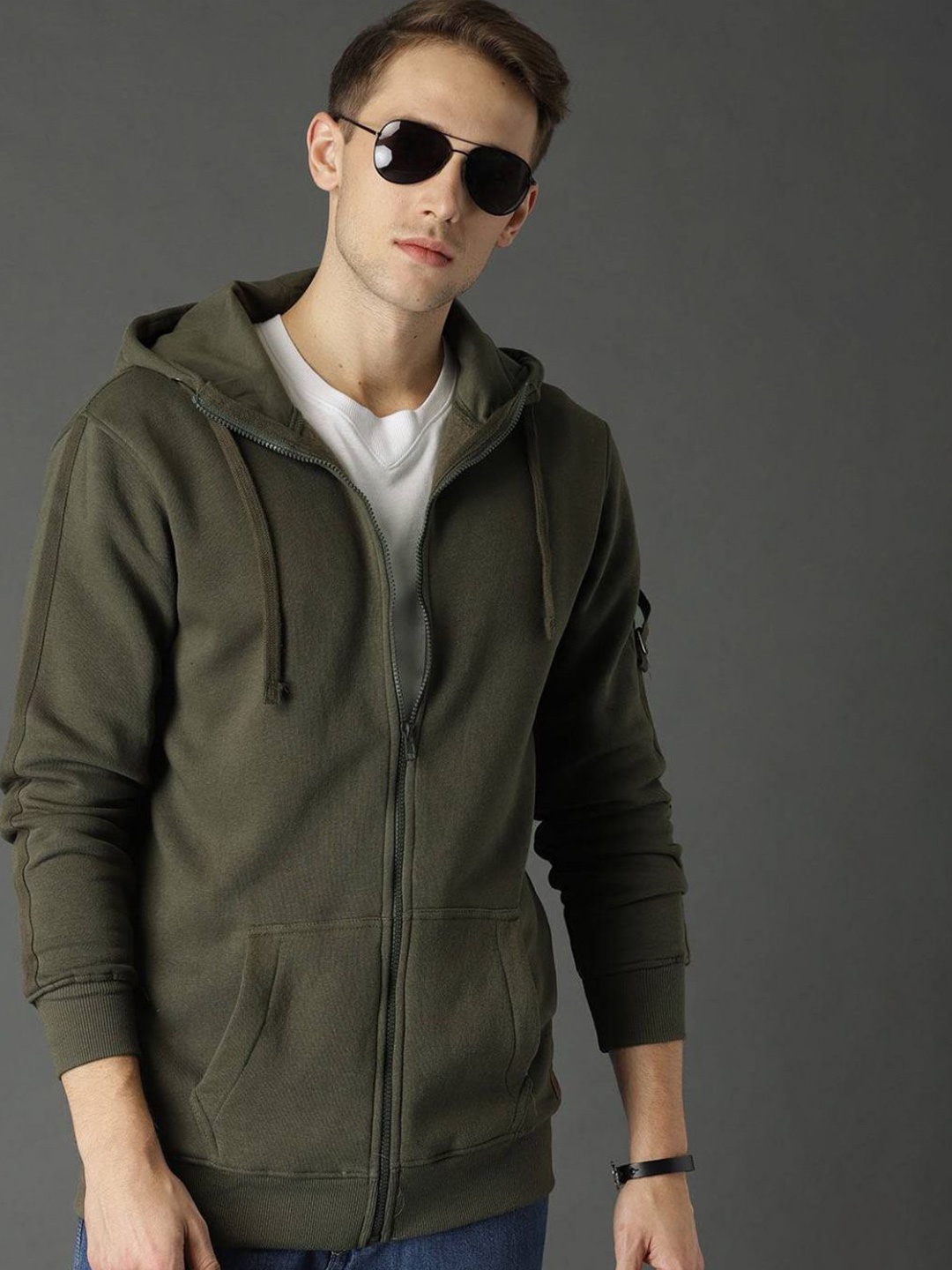

The Roadster Lifestyle Co Hooded Sweatshirt, Olive
