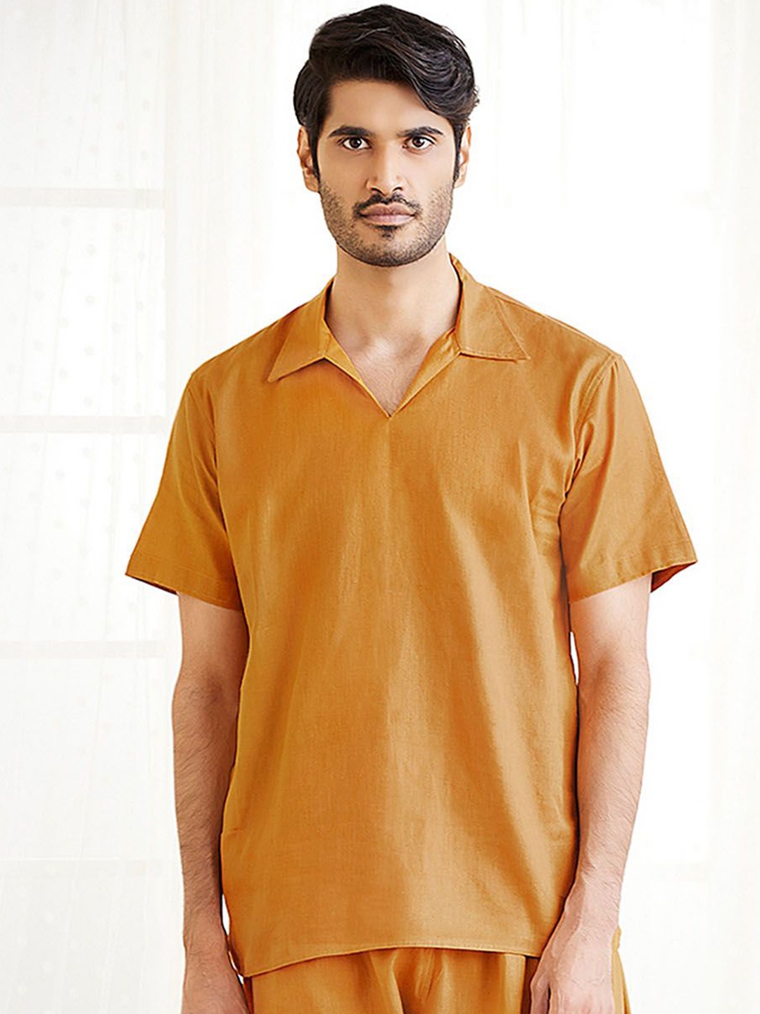 

VASTRAMAY Shirt Collar Short Sleeves Cotton Straight Short Kurta, Orange