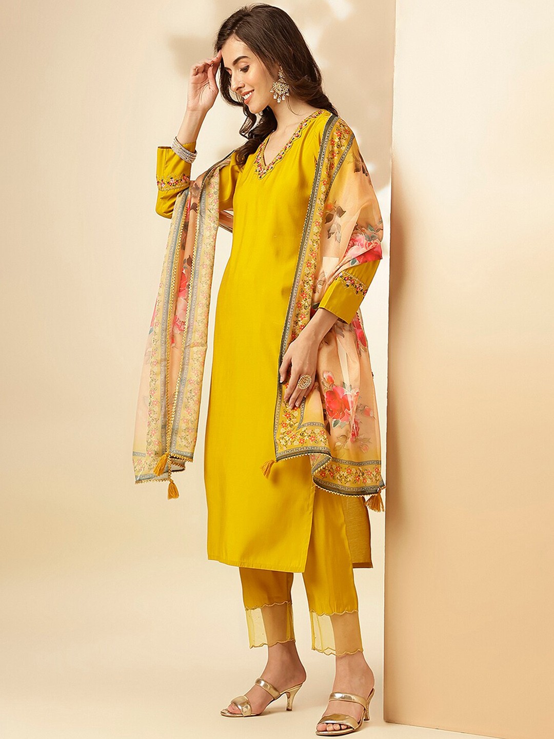 

SANSKAR V Neck Floral Yoke Design Regular Thread Work Straight Kurta Set, Yellow