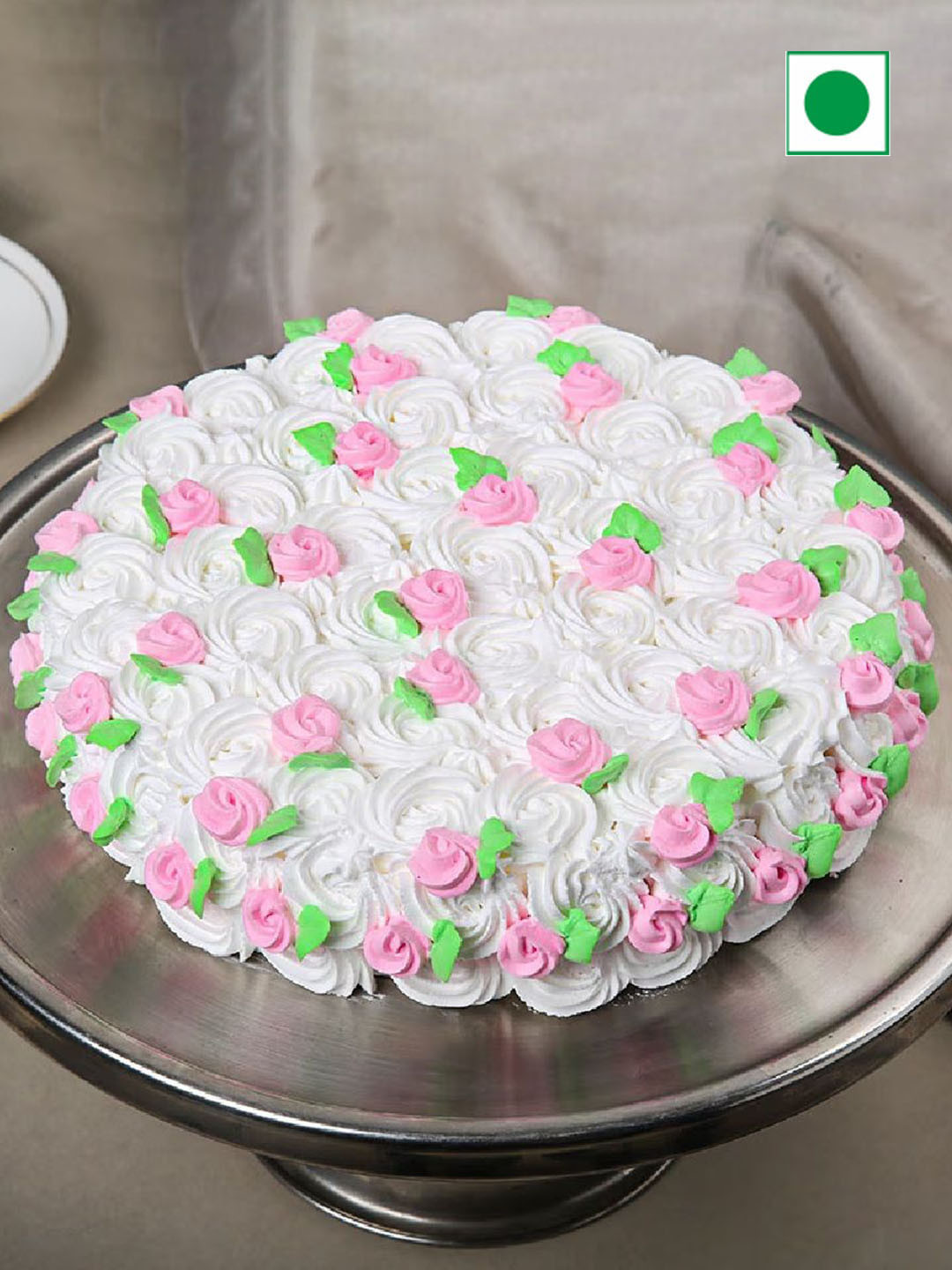 

Floweraura Round Shape Swirls Strawberry Flavor Eggless Round Cake- 500gm, White