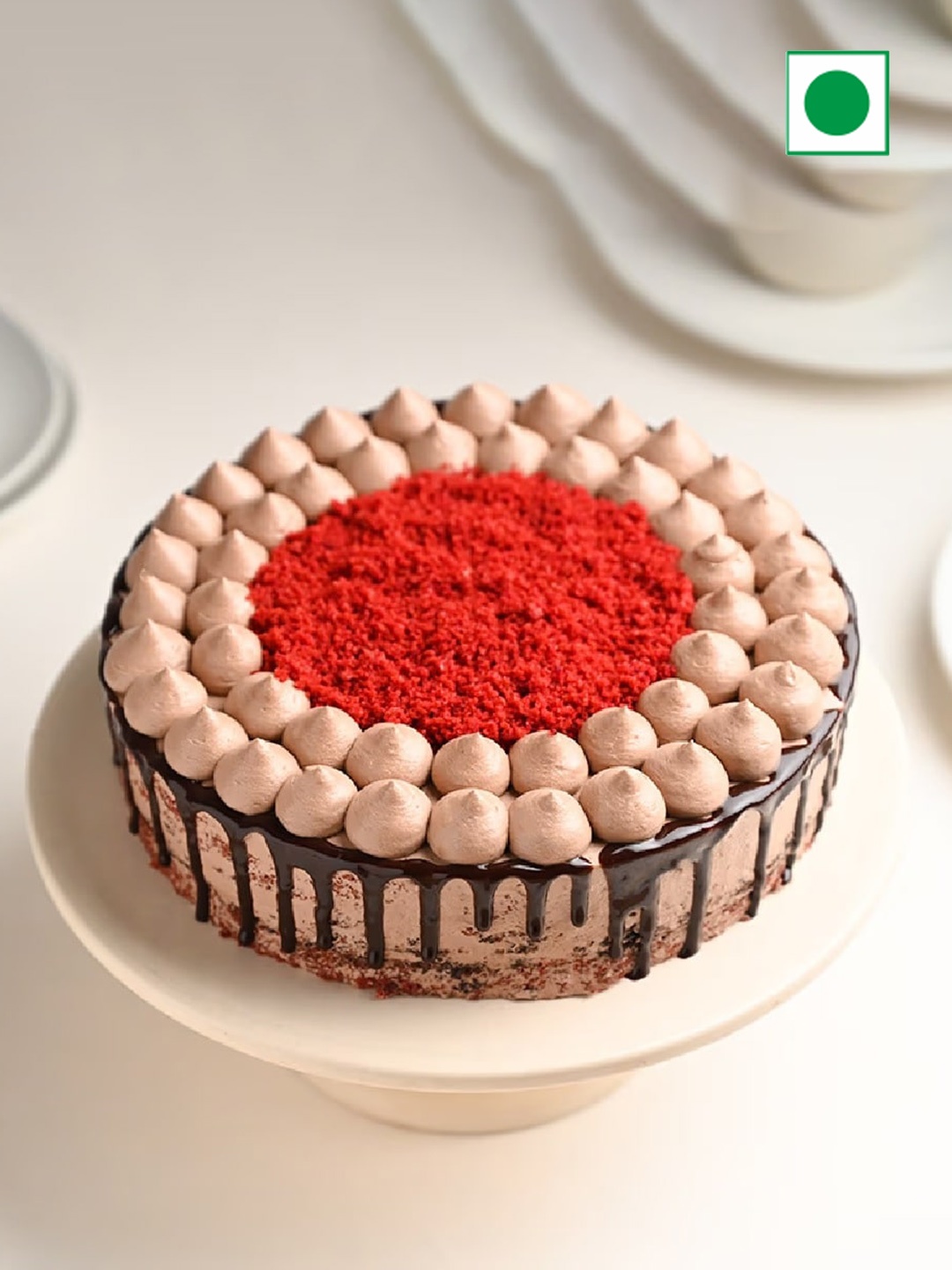 

Floweraura Chocolate Flavor Eggless Round Cake - 500g, Red