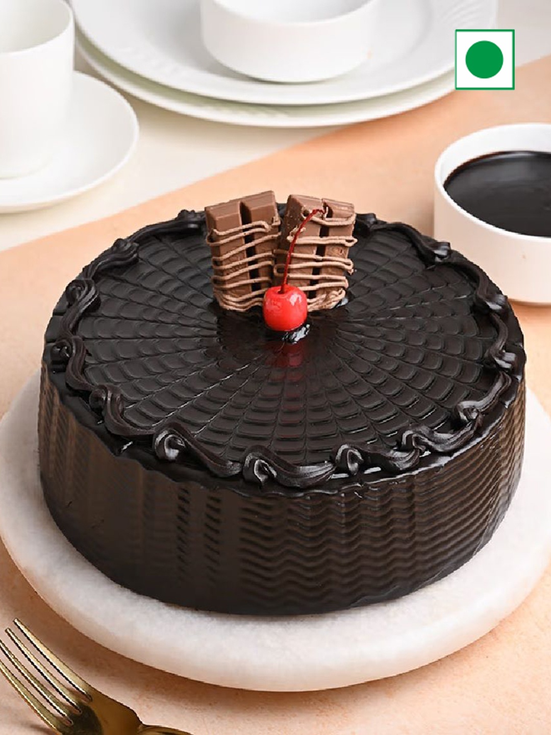 

Floweraura Chocolate Flavor Eggless Round Cake-1Kg, Black