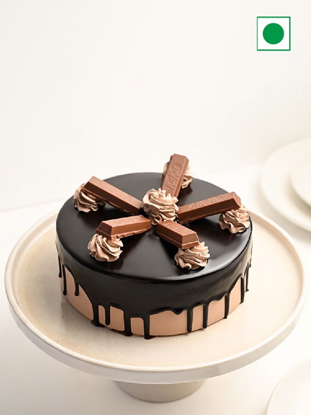 

Floweraura Round Shape Kitkat Flavor Eggless Cake -1Kg, Black