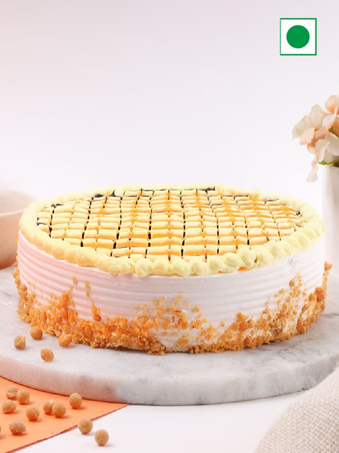 

Floweraura Round Shape Butterscotch Flavor Eggless Round Cake- 1kg, Cream