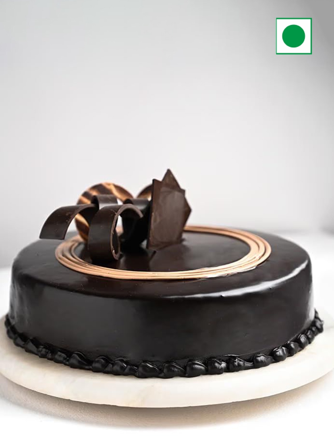 

Floweraura Chocolate Flavor Eggless Round Cake-500 G, Brown
