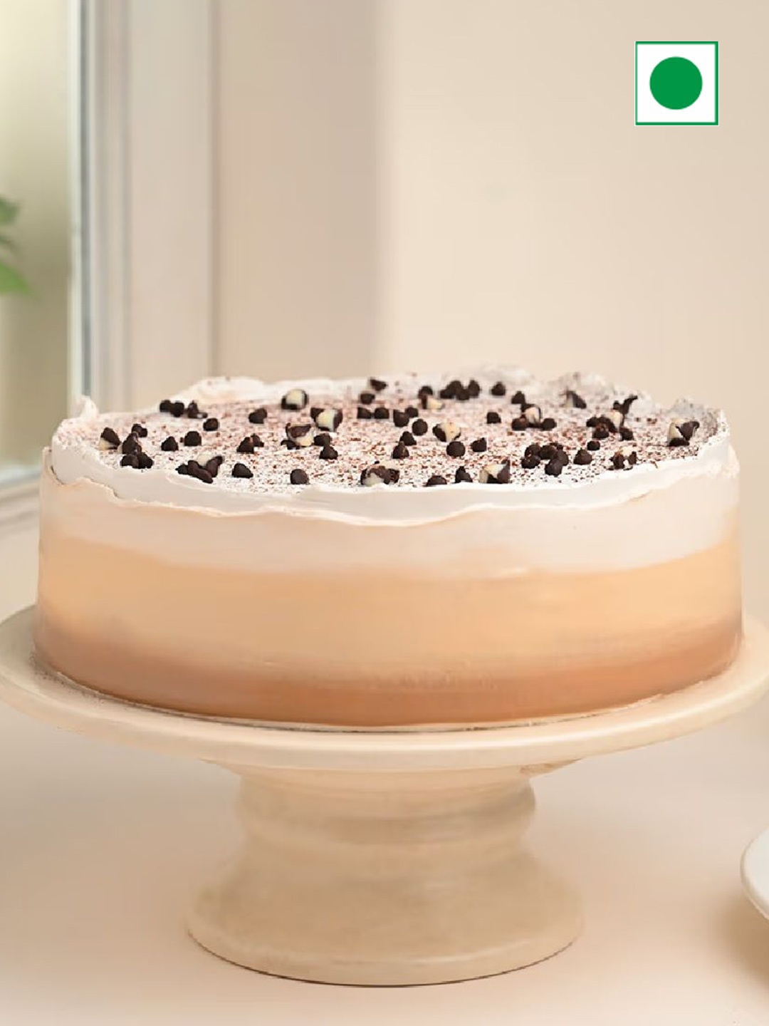 

Floweraura Chocolate Flavor Eggless Round Cake- 1Kg, Cream