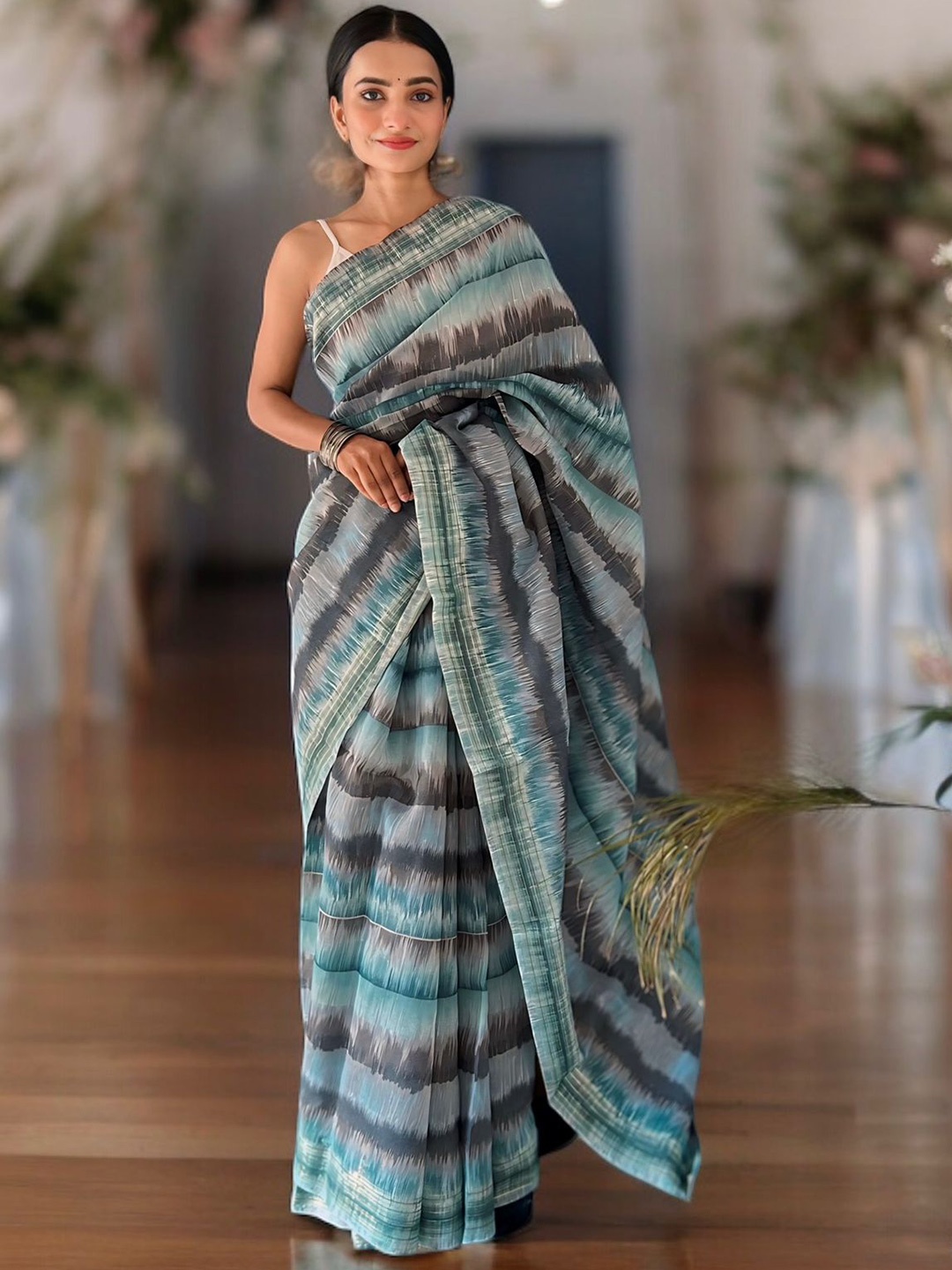 

Vastrasky Global Tie and Dye Pure Cotton Saree, Blue