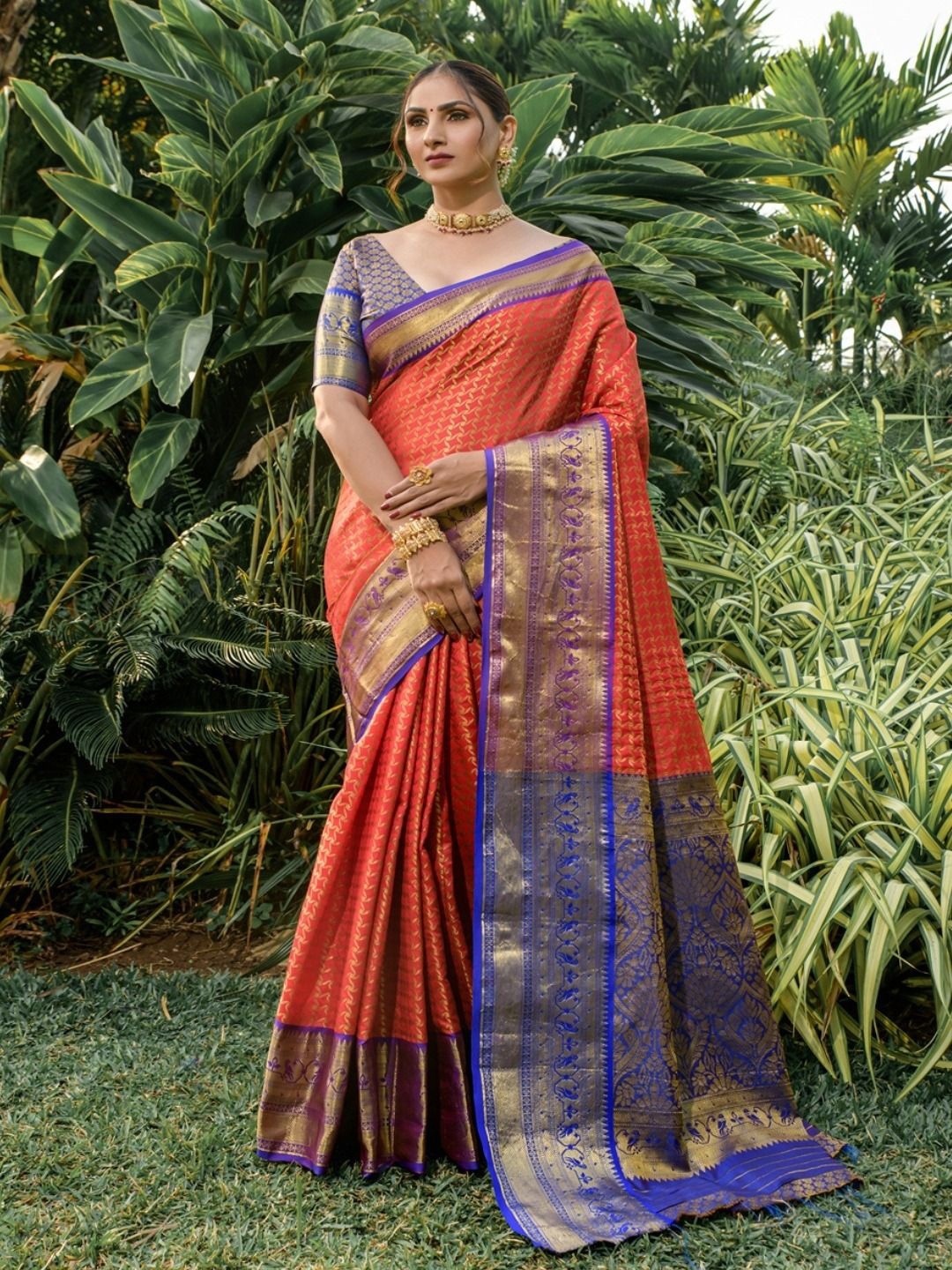 

SGF11 Woven Design Zari Kanjeevaram Saree, Orange