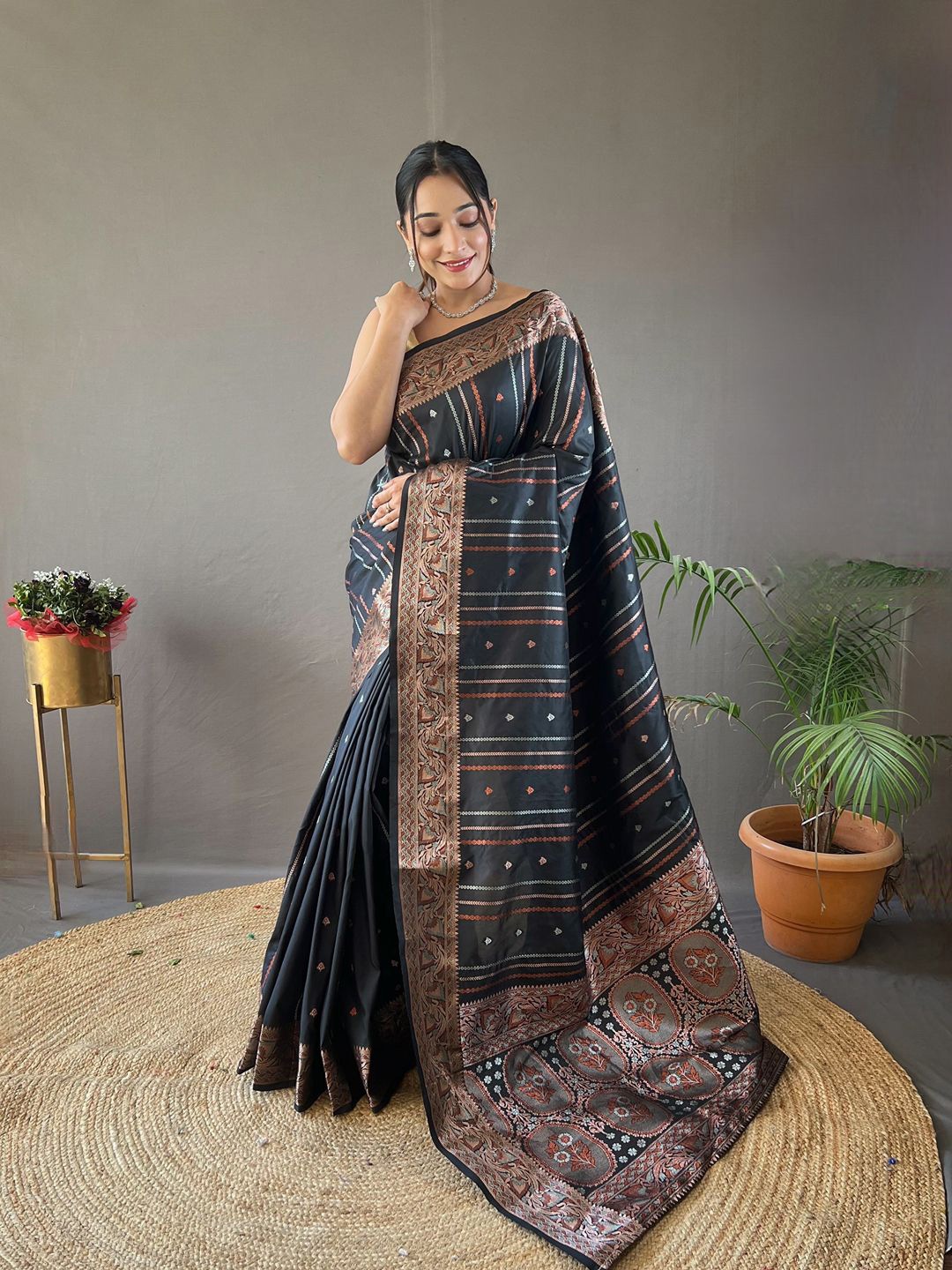 

SGF11 Woven Design Heavy Zari Work Kanjeevaram Silk Saree, Black