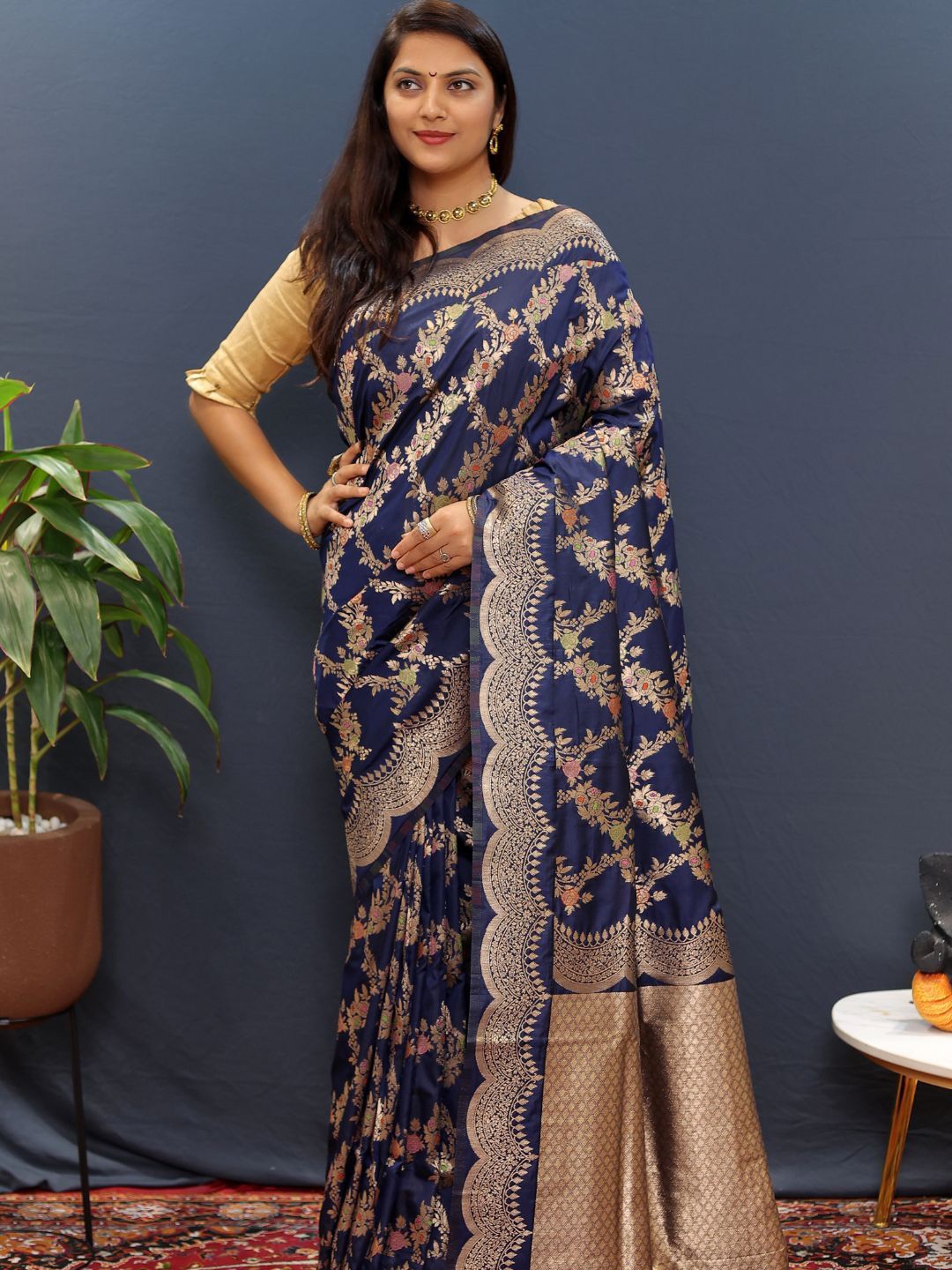 

SGF11 Woven Design Heavy Zari Work Kanjeevaram Silk Saree, Blue
