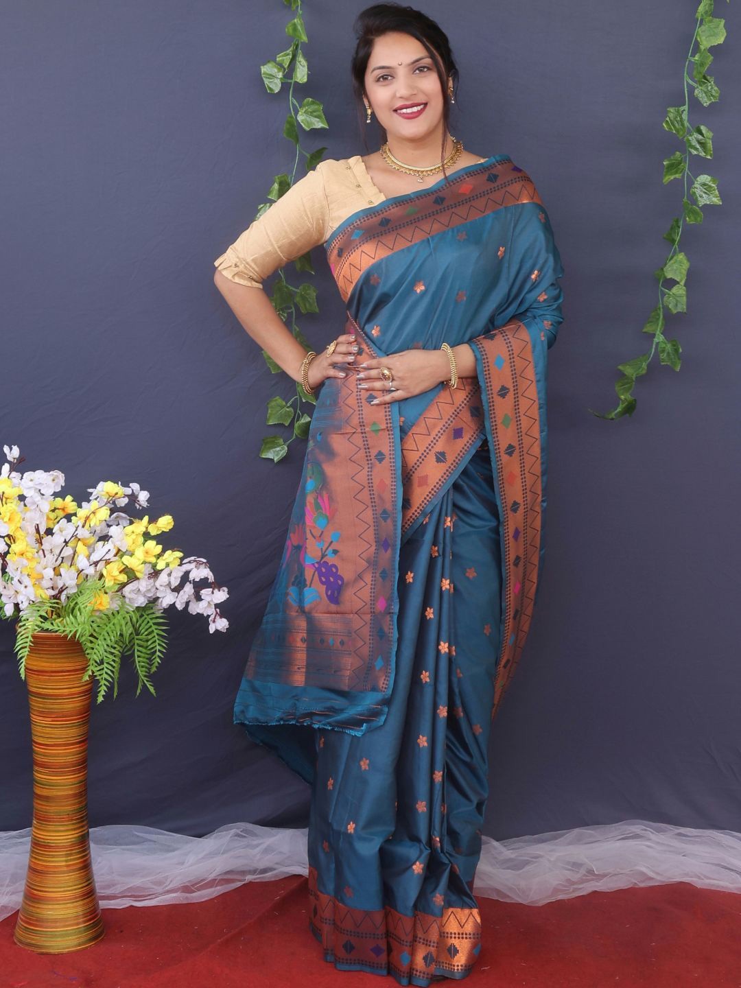 

SGF11 Woven Design Pure Zari Heavy Work Paithani Kanjeevaram Silk Saree, Teal