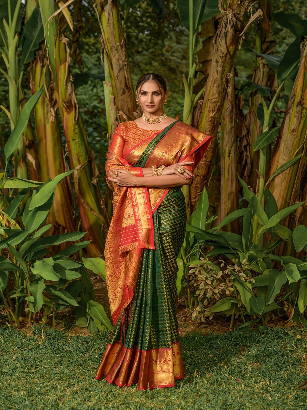 

SGF11 Zari Ethnic Motif Kanjeevaram Saree, Green