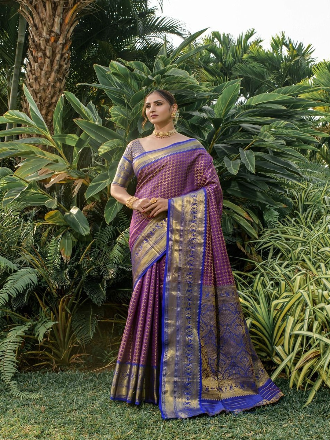 

SGF11 Woven Design Zari Kanjeevaram Saree, Purple