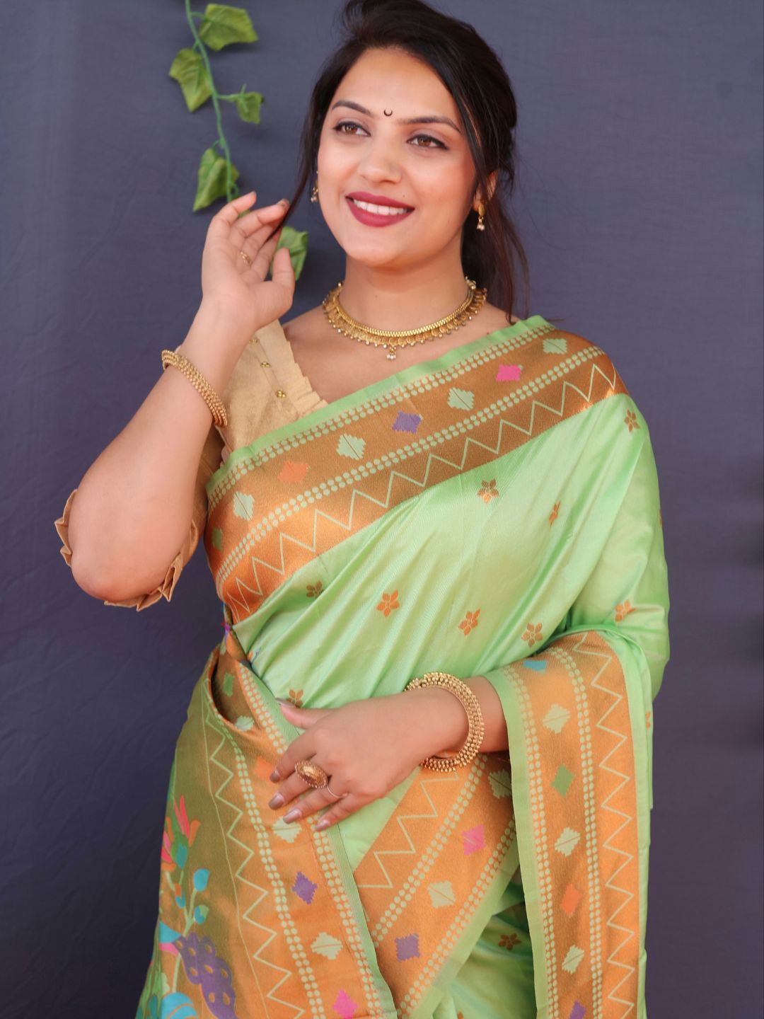 

SGF11 Woven Design Pure Zari Heavy Work Paithani Kanjeevaram Silk Saree, Green