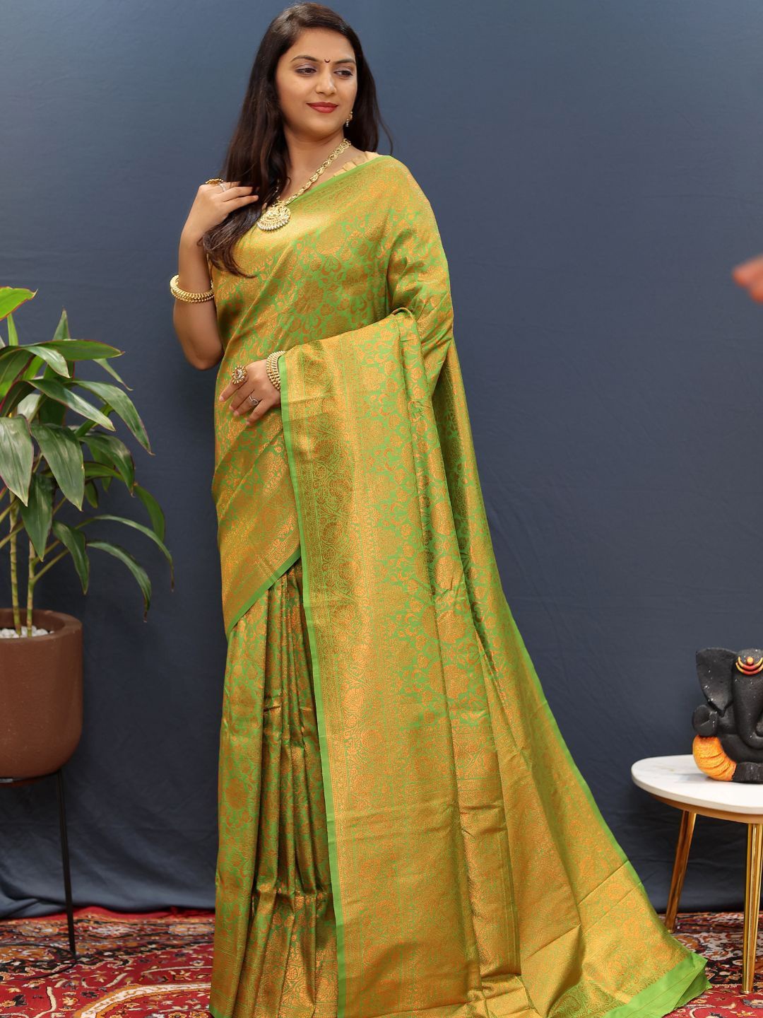 

SGF11 Woven Design Heavy Zari Work Kanjeevaram Silk Saree, Green