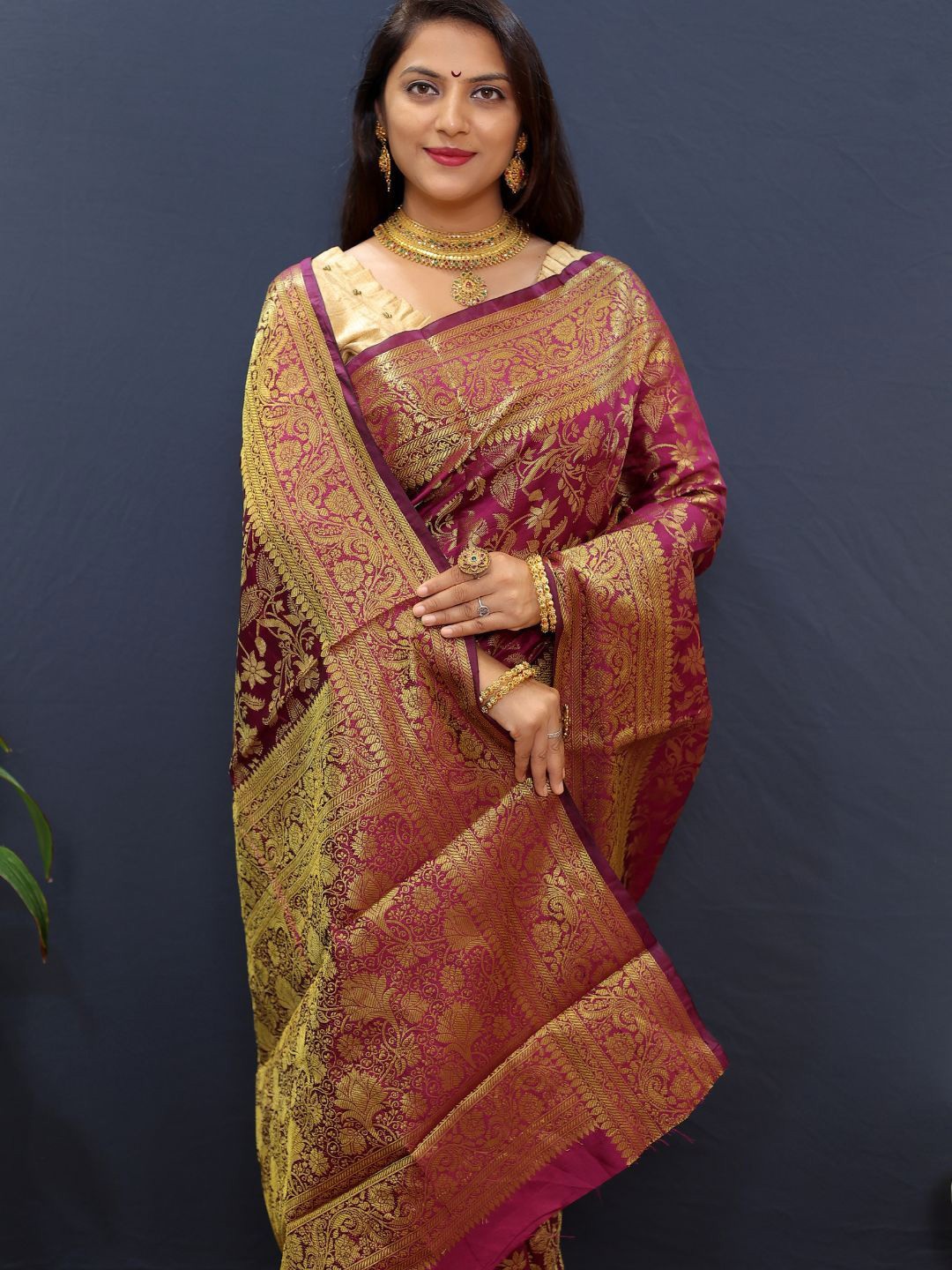 

SGF11 Woven Design Heavy Zari Work Kanjeevaram Silk Saree, Maroon