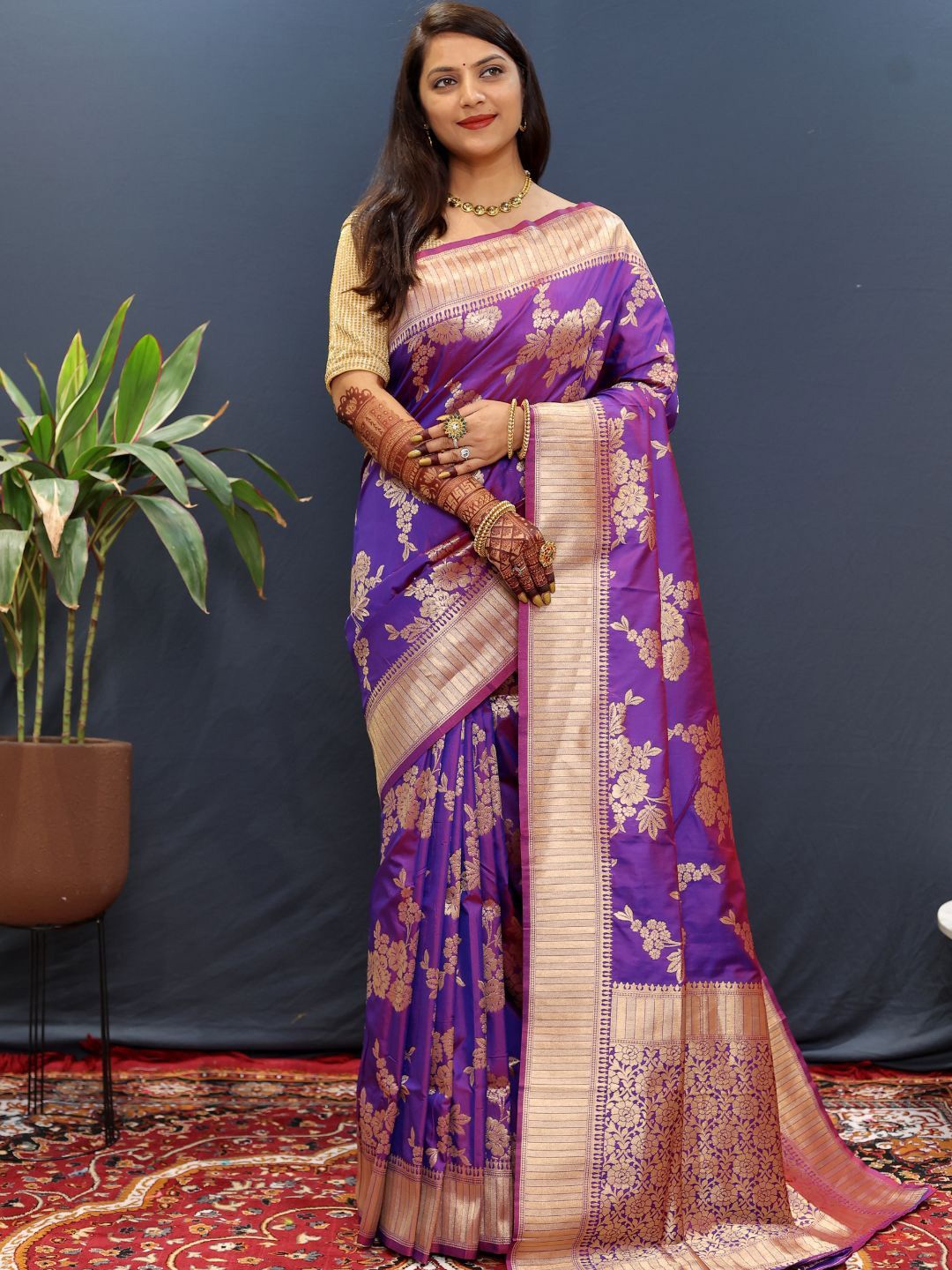 

SGF11 Woven Design Heavy Zari Work Kanjeevaram Silk Saree, Purple