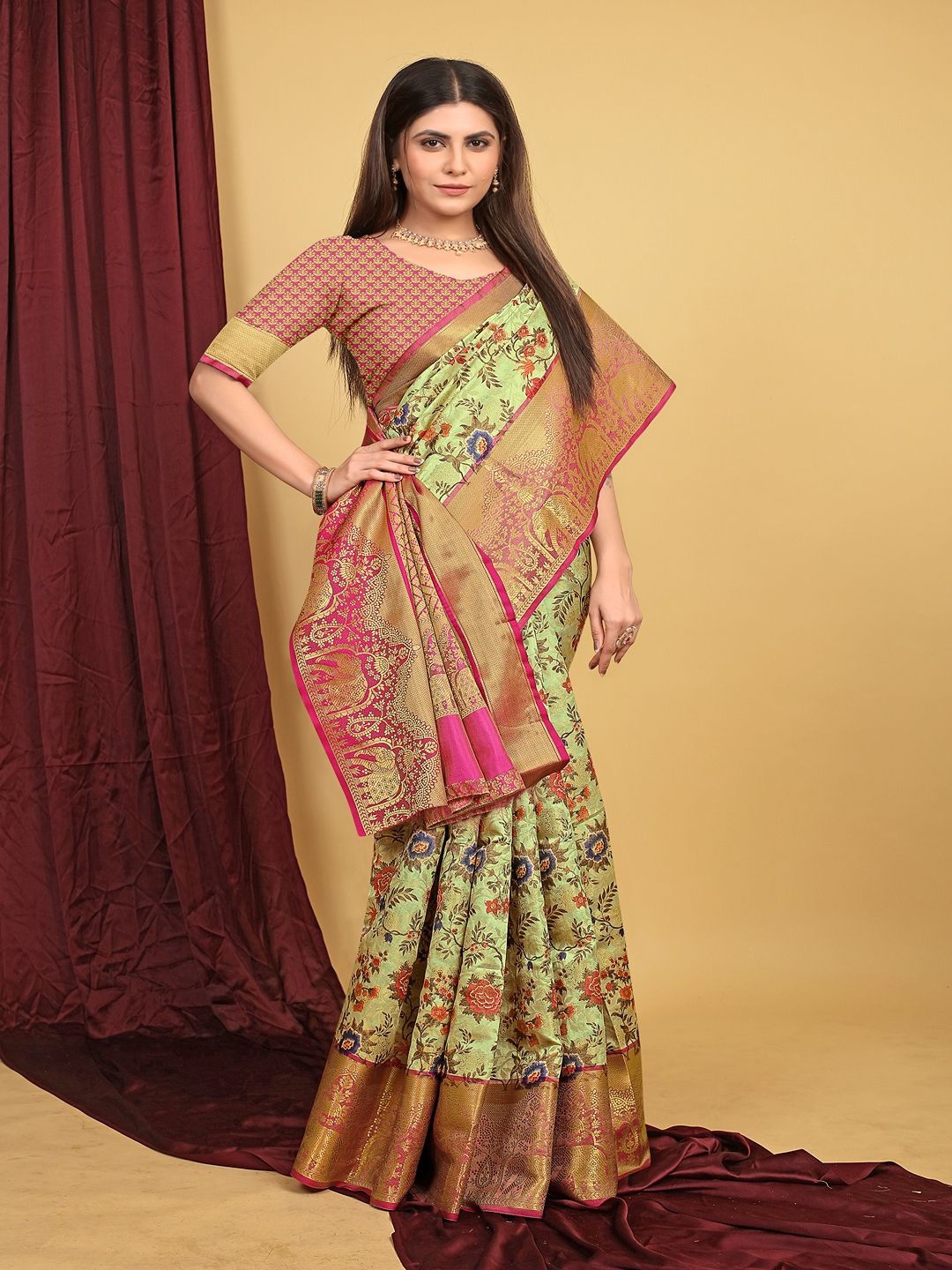 

SGF11 Woven Design Heavy Zari Work Kanjeevaram Silk Saree, Green