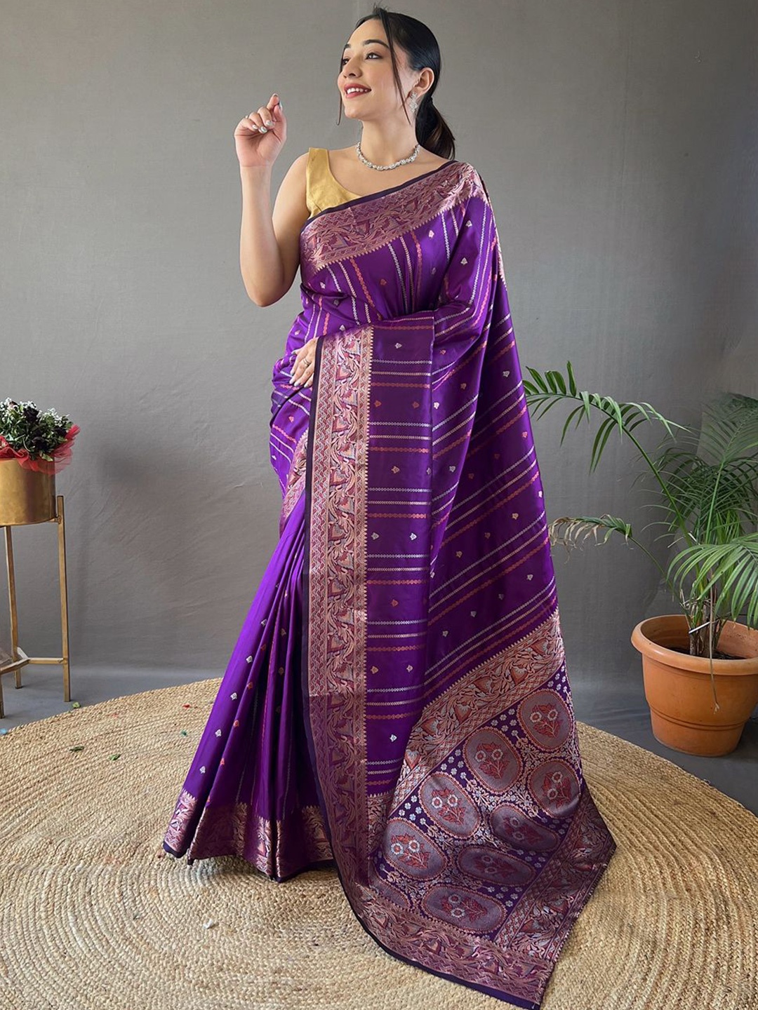 

SGF11 Woven Design Heavy Zari Work Kanjeevaram Silk Saree, Violet