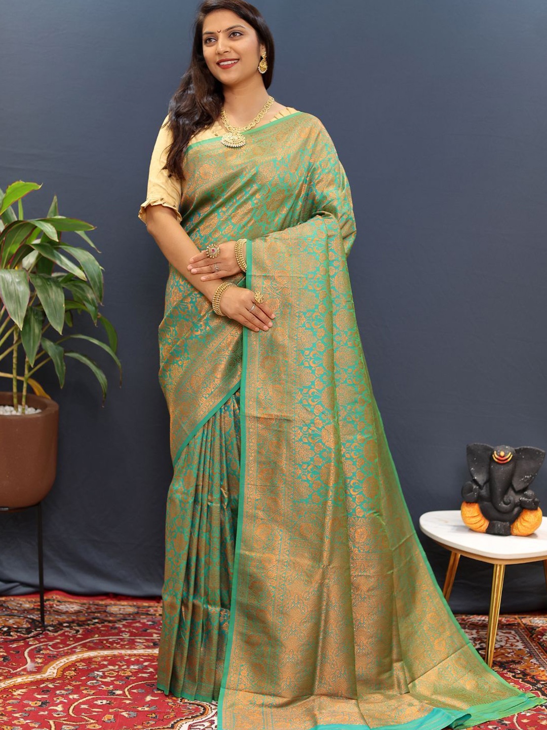 

SGF11 Woven Design Heavy Zari Work Kanjeevaram Silk Saree, Green
